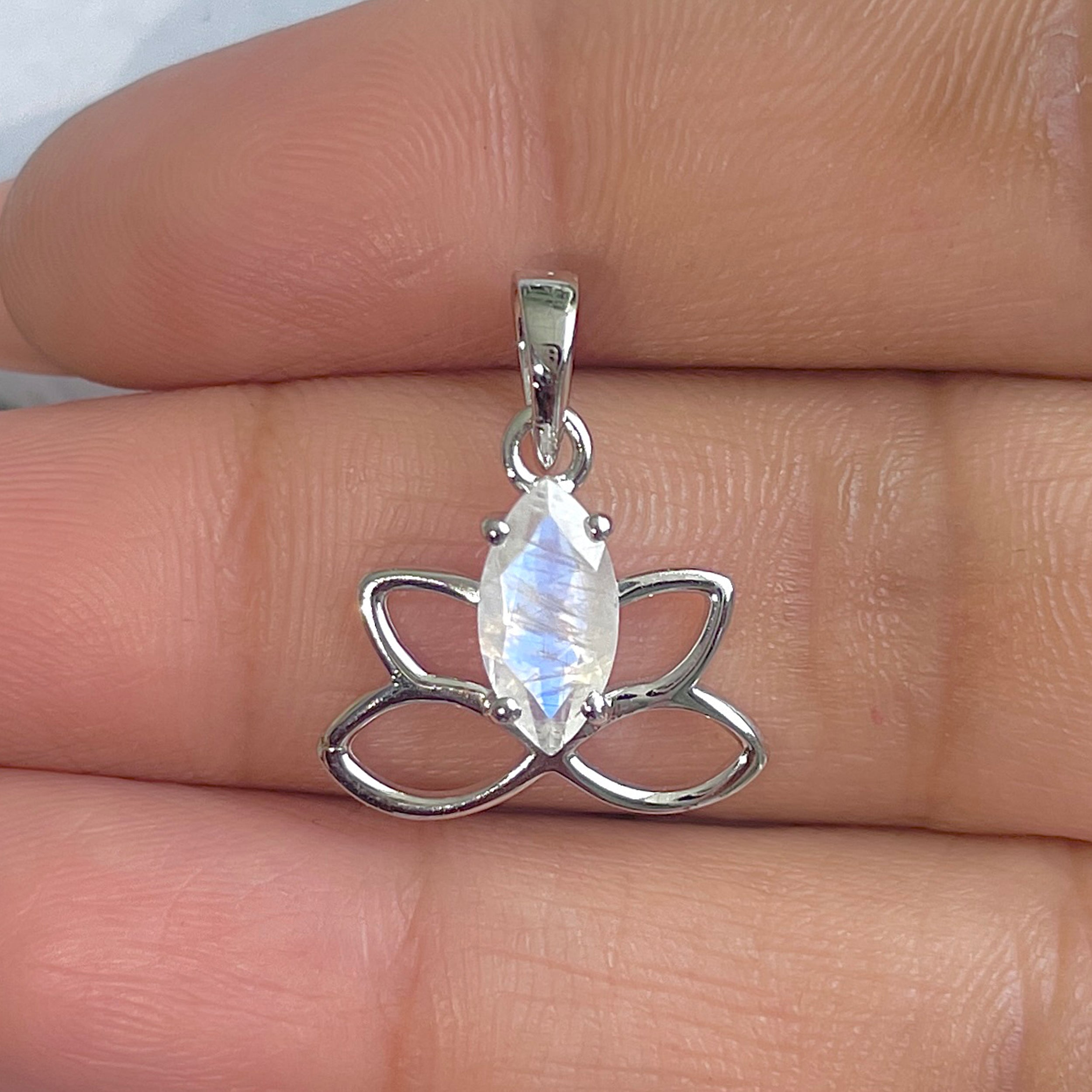 Moonstone Pendant-(RBM-RDEP-883.)