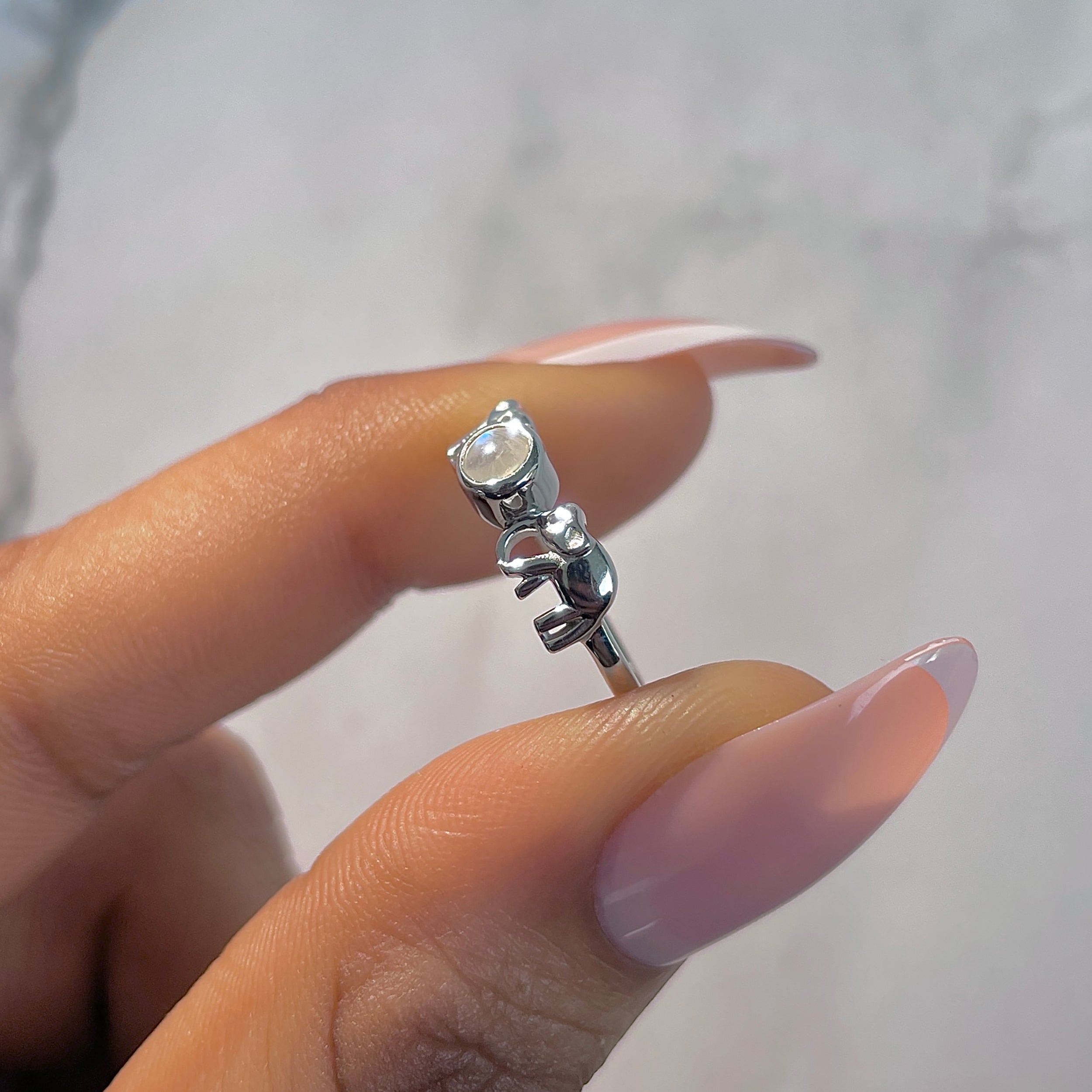 Moonstone Ring-(RBM-RDR-1347.)