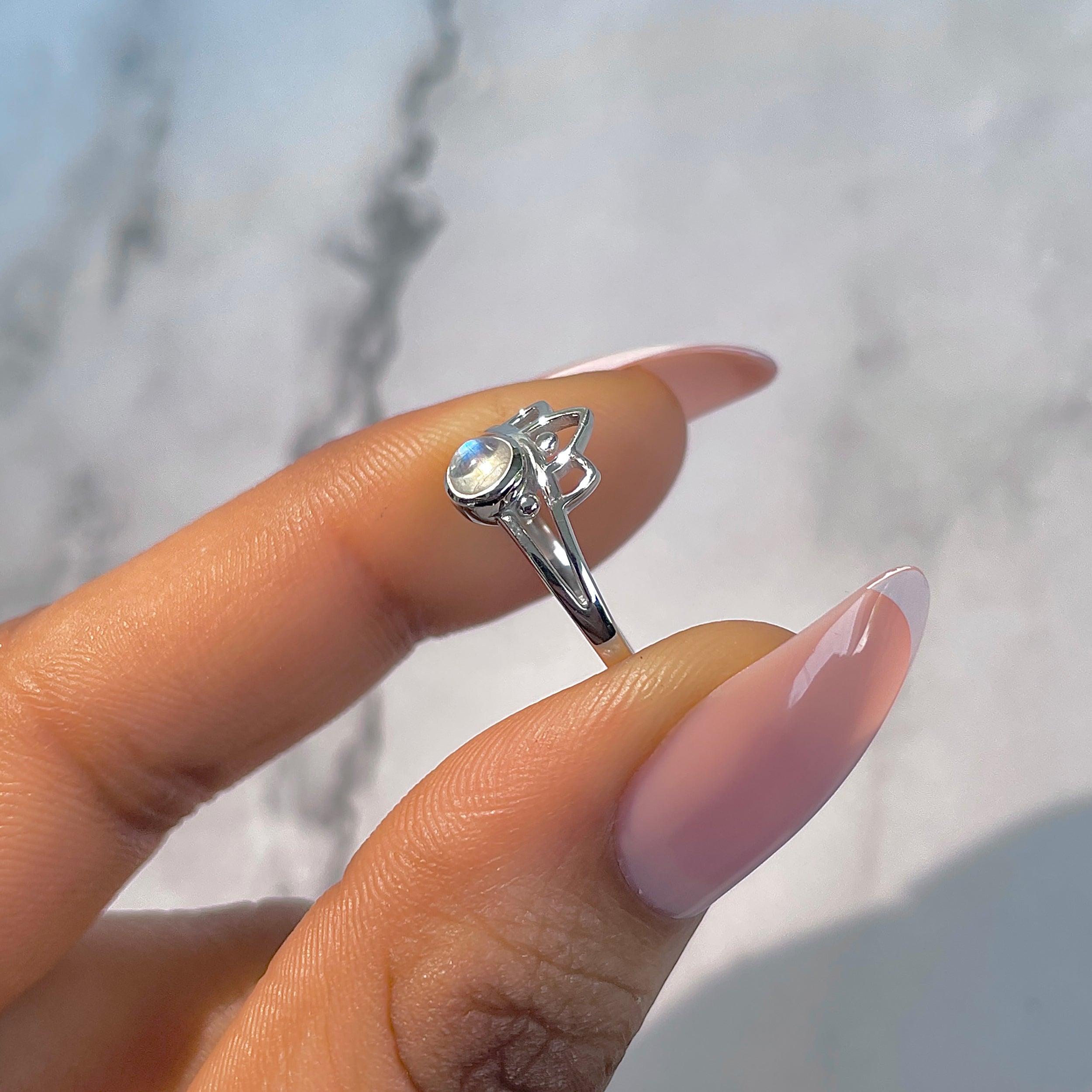 Moonstone Ring-(RBM-RDR-1352.)