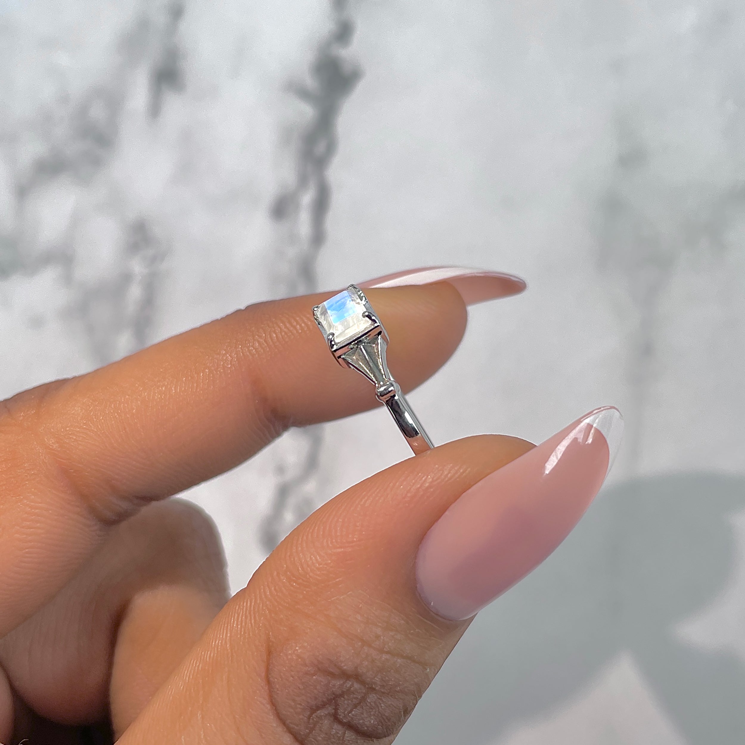 Moonstone Ring-(RBM-RDR-2287.)