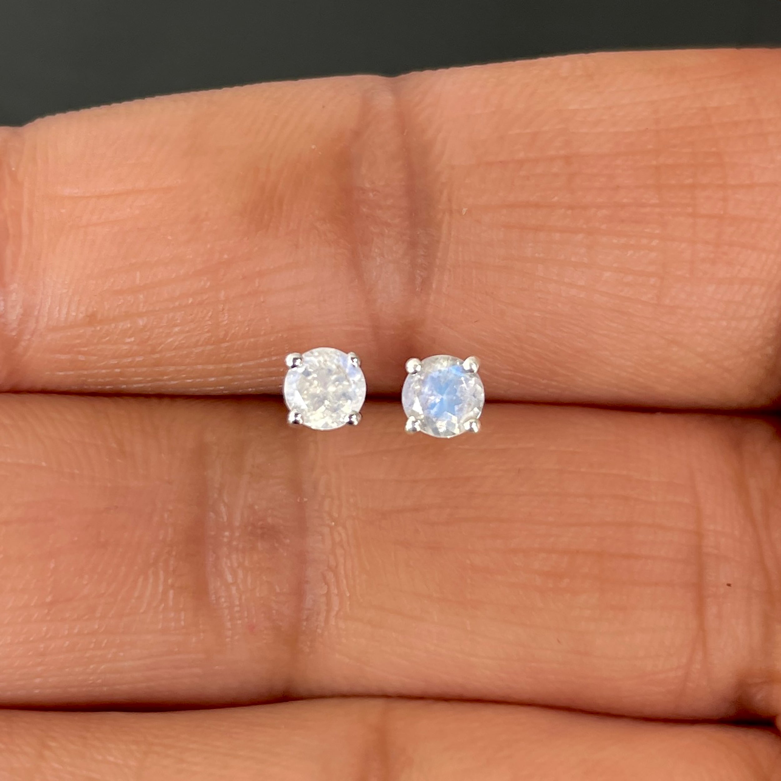 Moonstone Stud Earring-(RBM-SE-1023.)