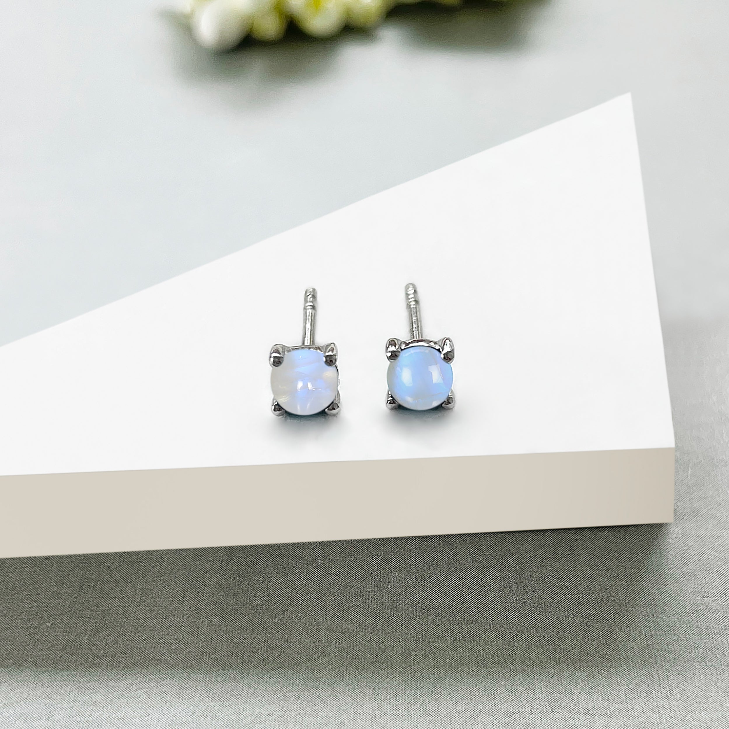Moonstone Stud Earring-(RBM-SE-1068.)