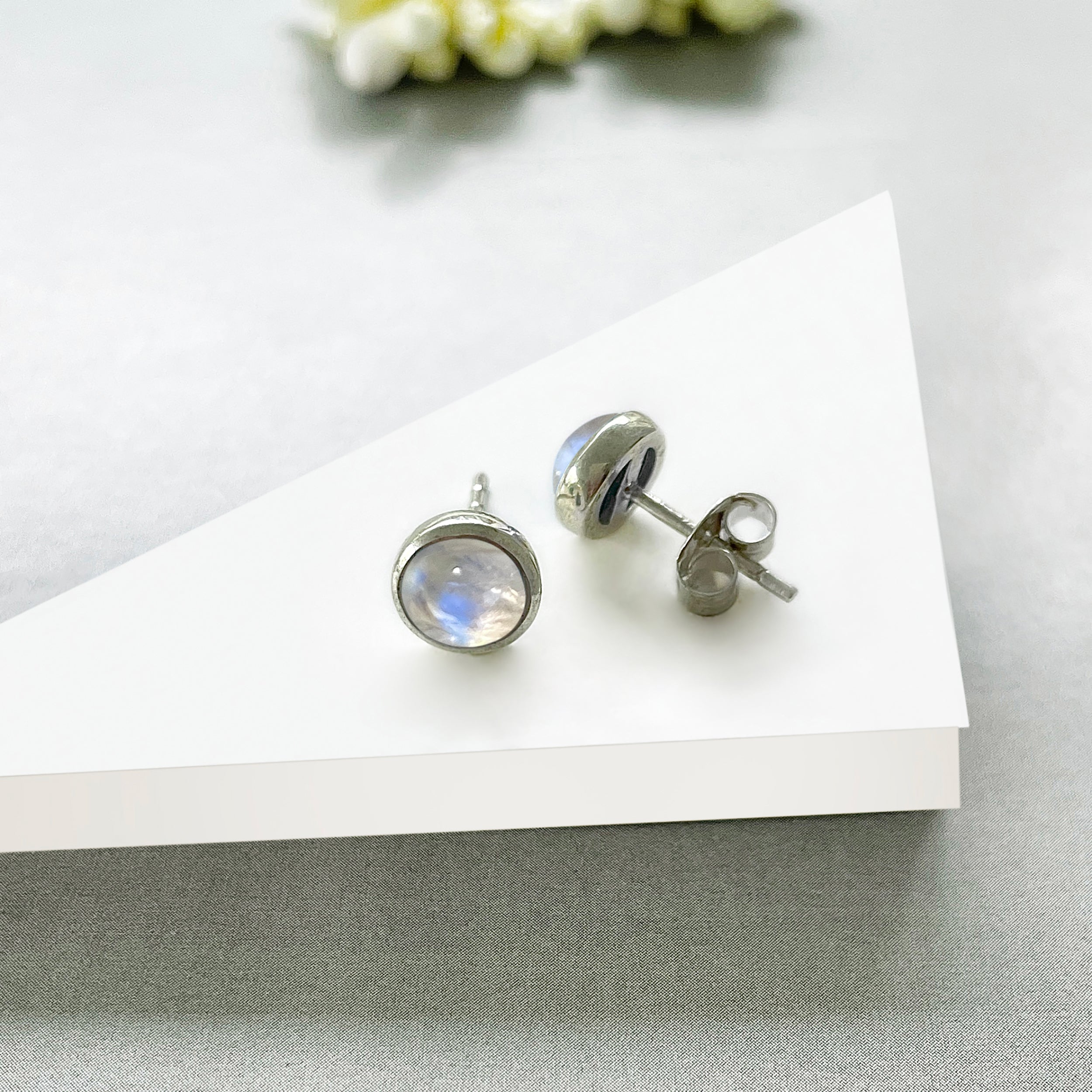 Moonstone Stud Earrings-(RBM-SE-1073.)