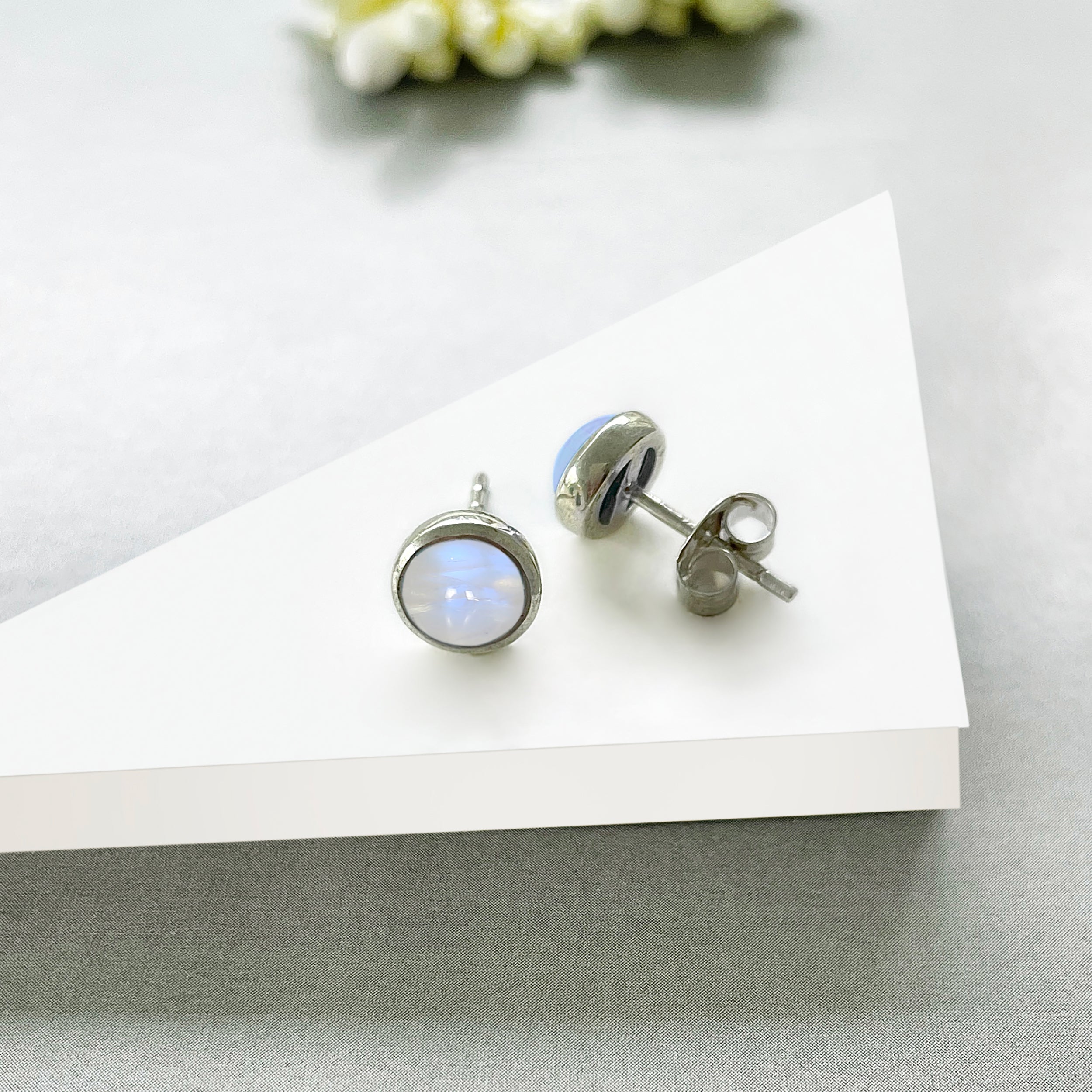 Moonstone Stud Earring-(RBM-SE-1073.)