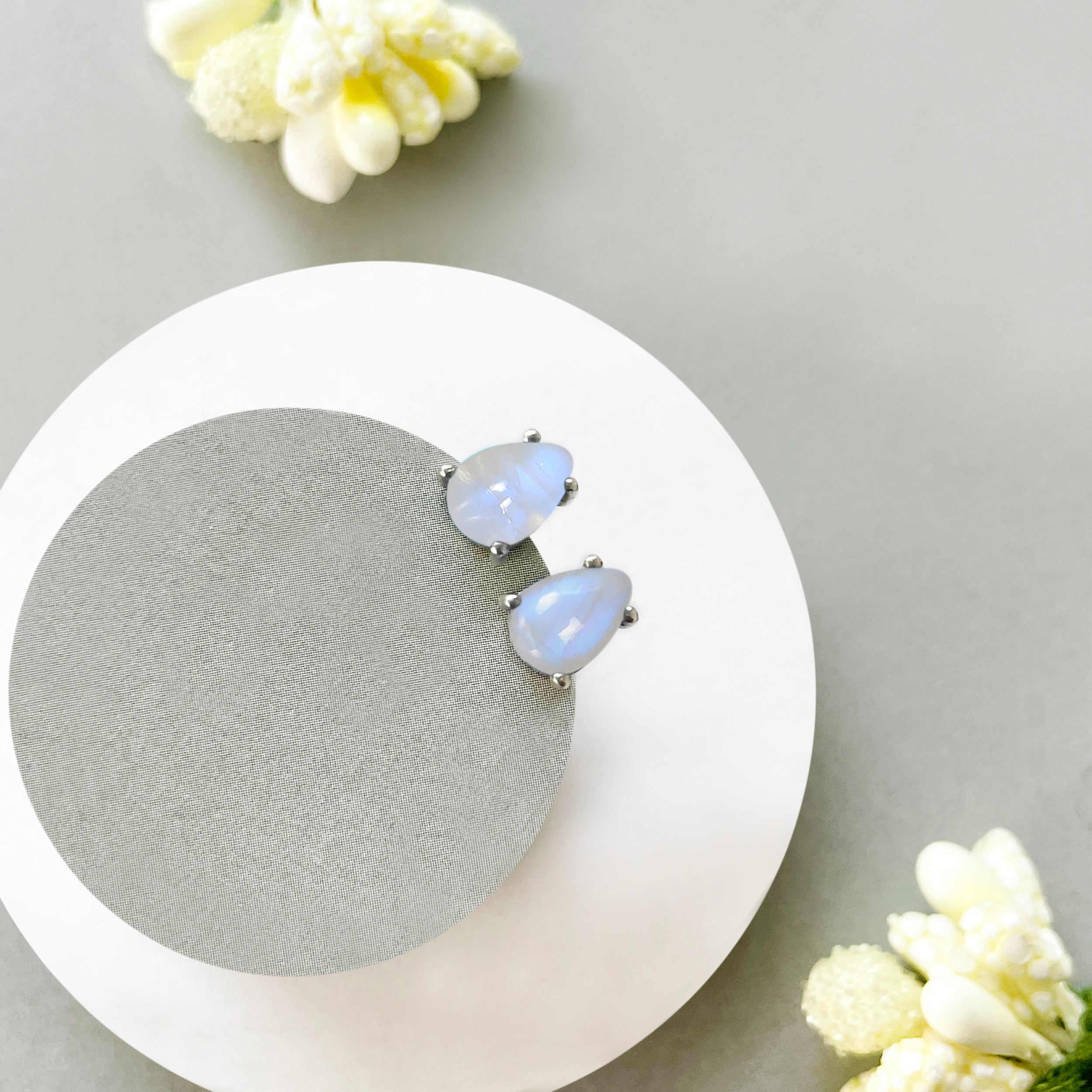 Moonstone Stud Earrings-(RBM-SE-1142.)