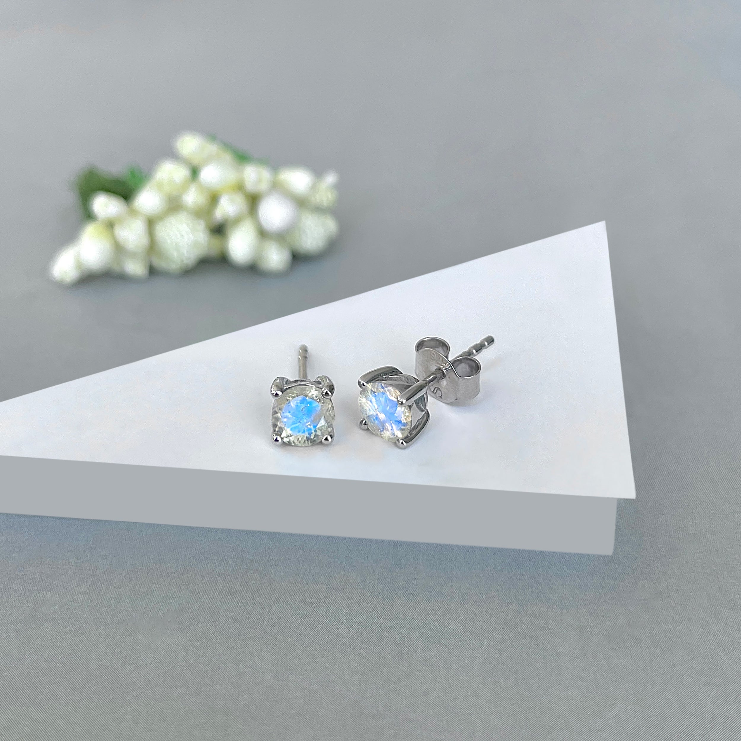Moonstone Stud Earring-(RBM-SE-1321.)