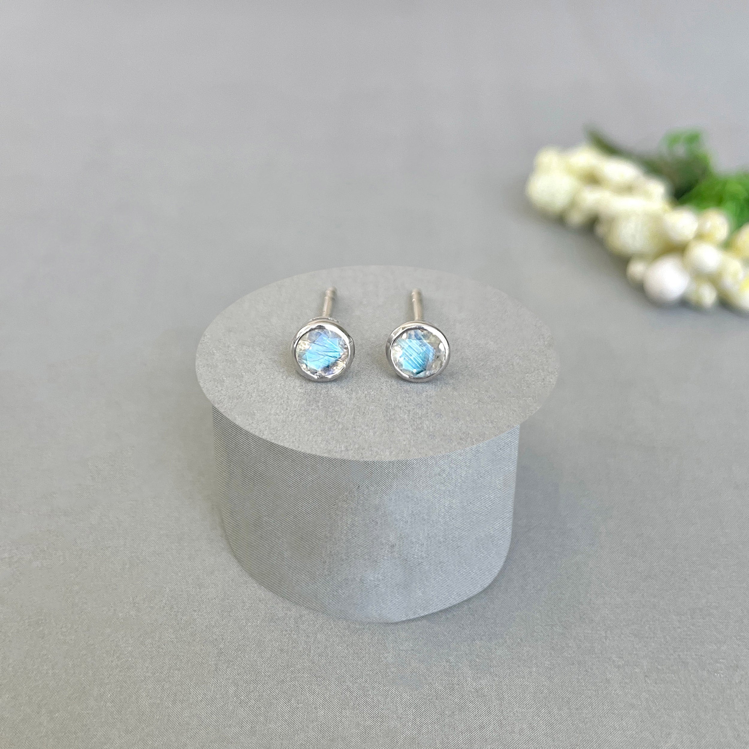 Moonstone Stud Earring-(RBM-SE-1375.)
