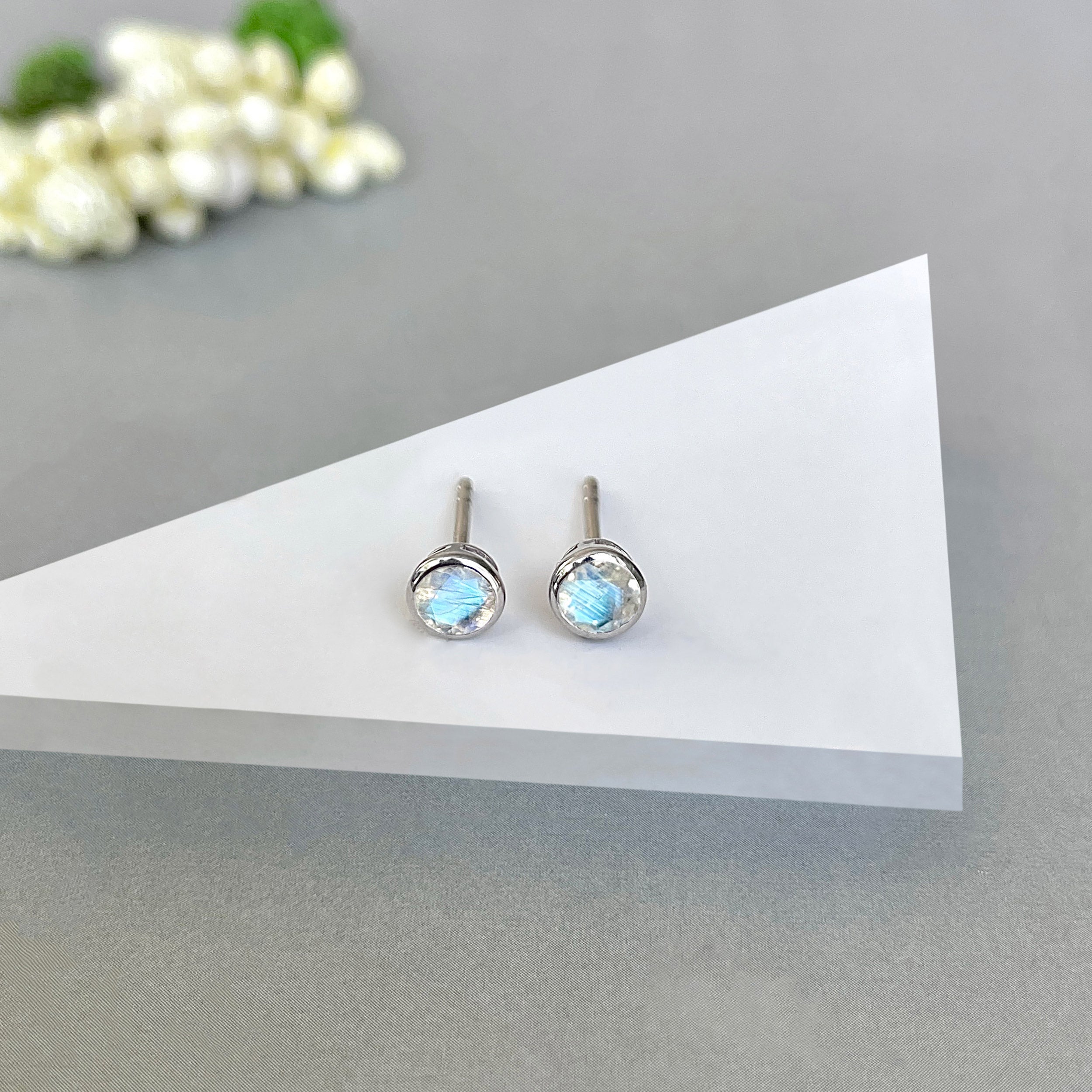 Moonstone Stud Earring-(RBM-SE-1375.)