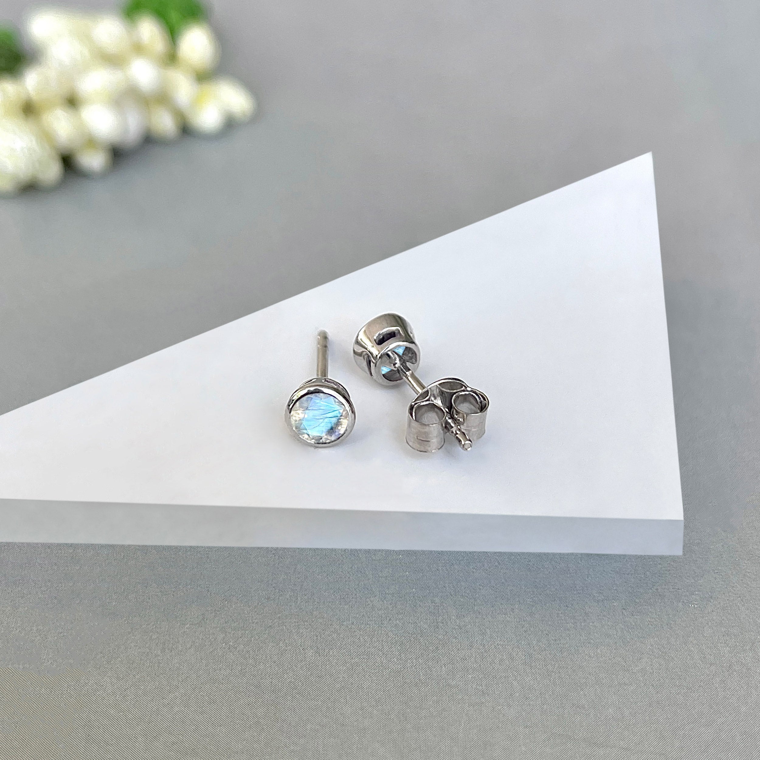 Moonstone Stud Earring-(RBM-SE-1375.)