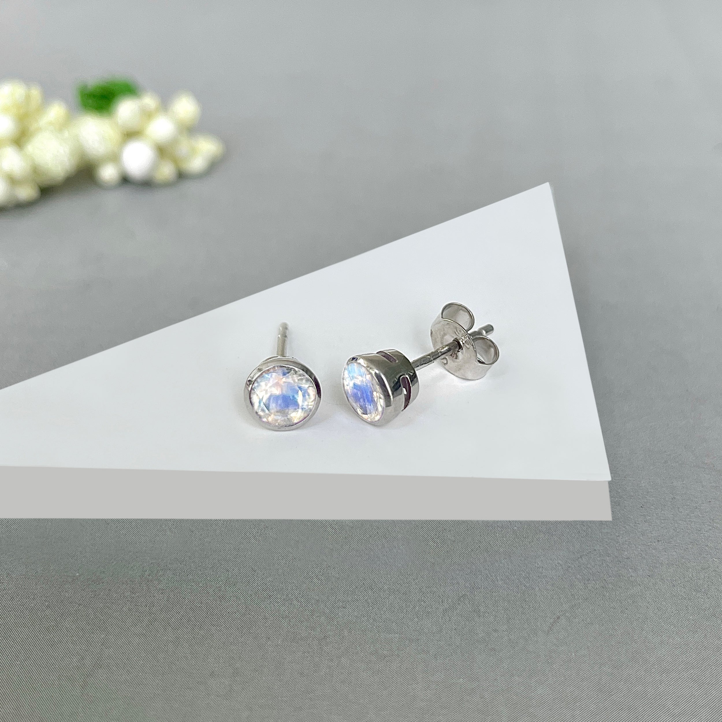 Moonstone Stud Earring-(RBM-SE-1425.)