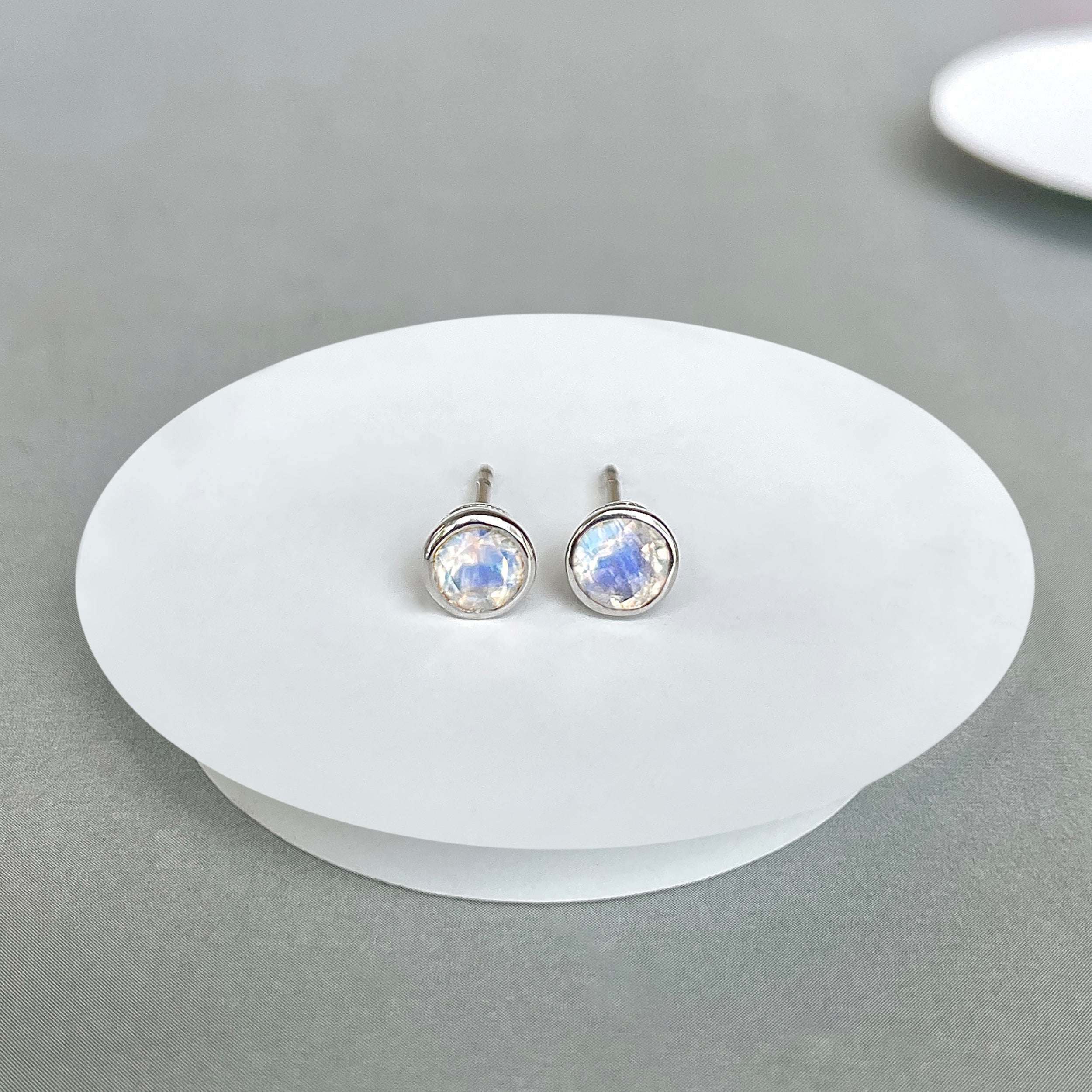 Moonstone Stud Earring-(RBM-SE-1425.)