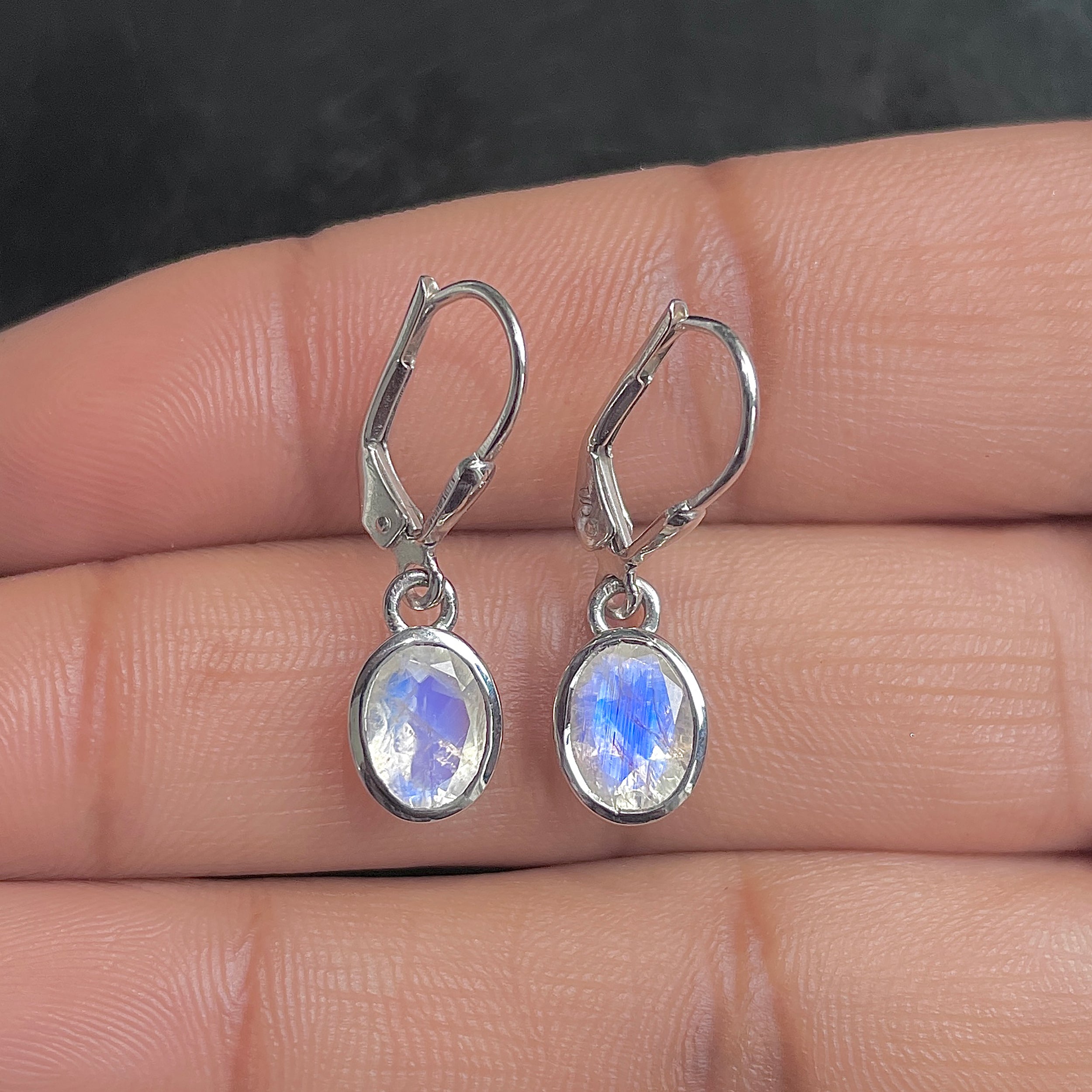Moonstone Leverback Earring-(RBM-SE-547.)