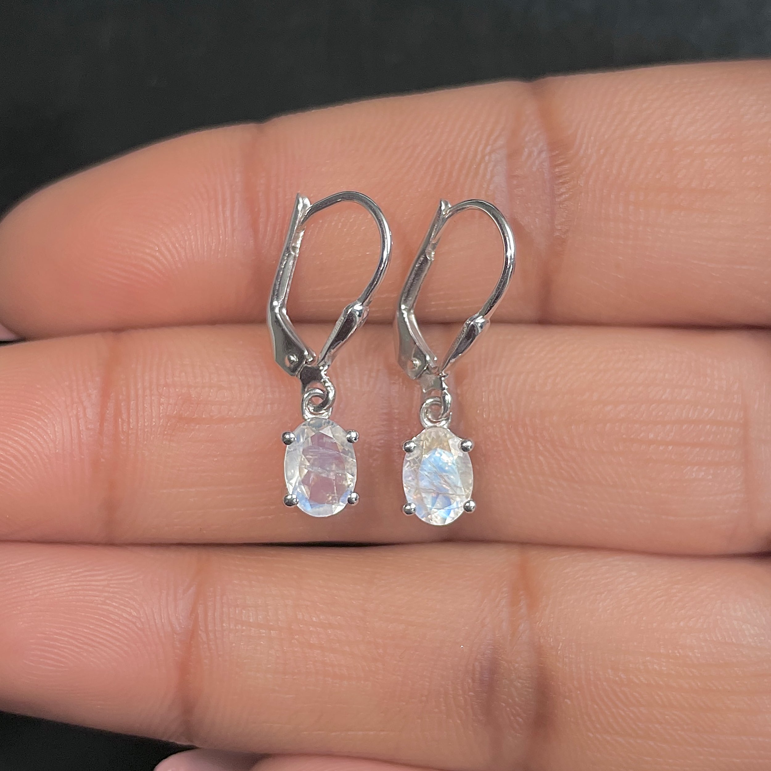 Moonstone Leverback Earrings-(RBM-SE-670.)