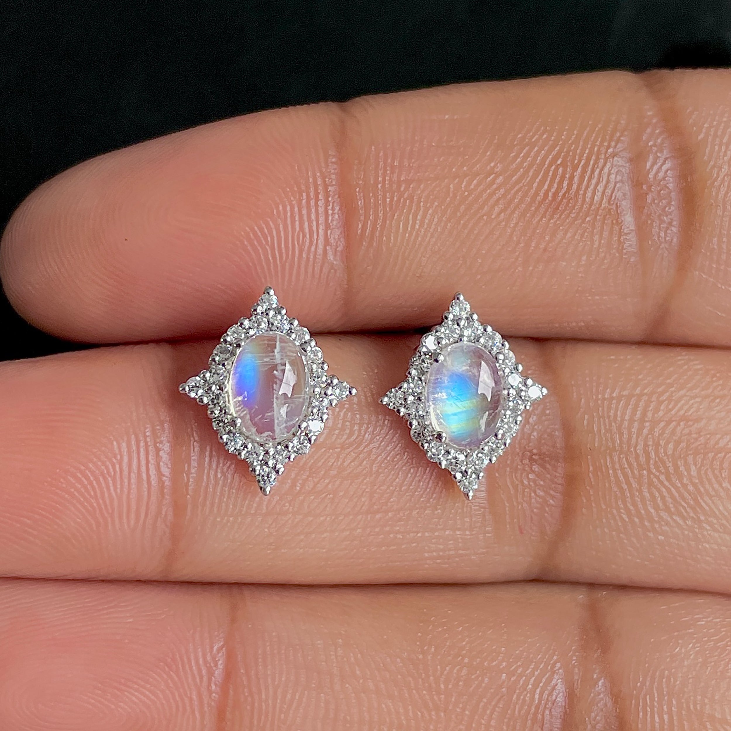 Moonstone Stud Earrings-(RBM-SE-849.)