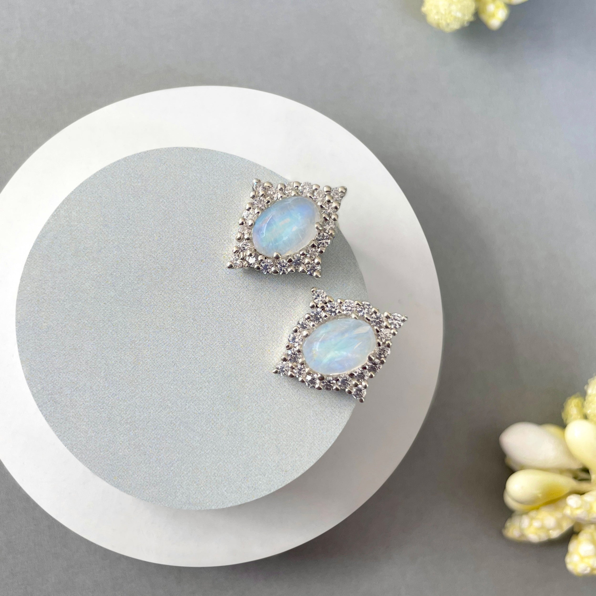 Moonstone Stud Earring-(RBM-SE-849.)