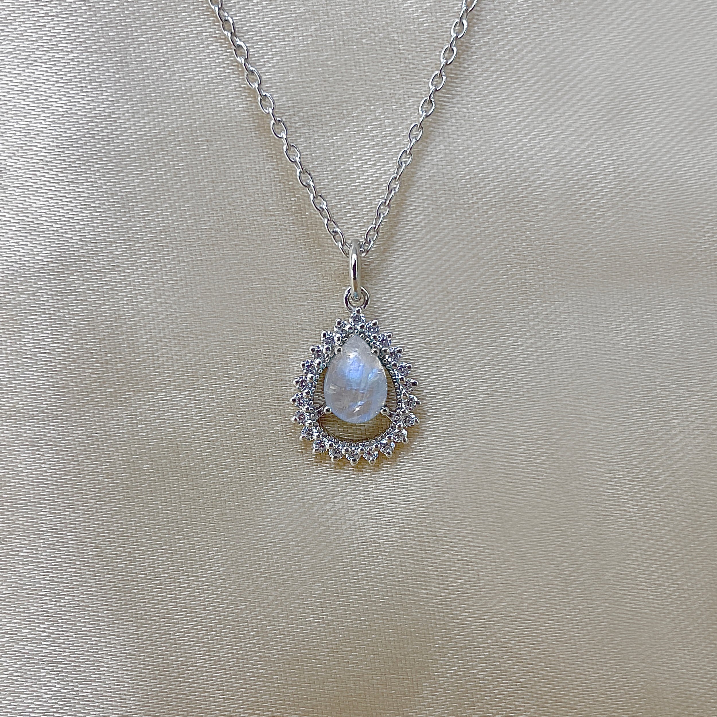 Moonstone & White Topaz Necklace-(RBM-RDN-80.)