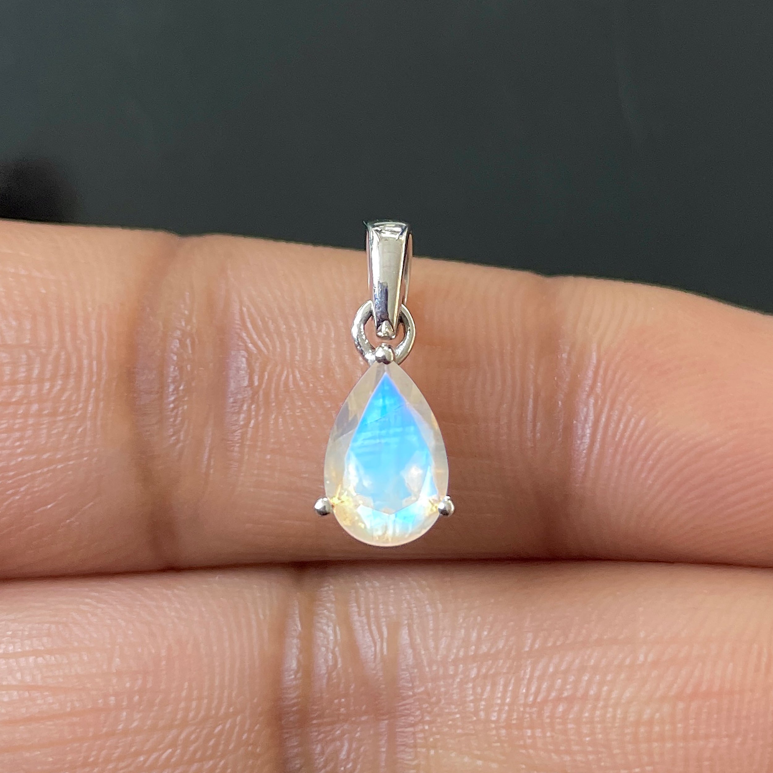 Moonstone Pendant-(RBM-SP-917.)