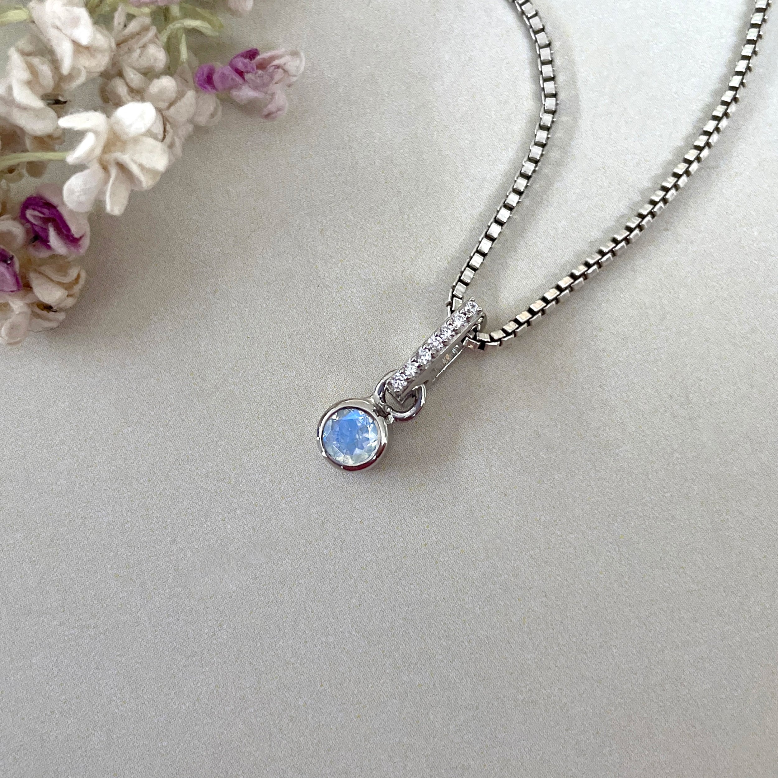 Moonstone Pendant-( RBM-SP-999B )