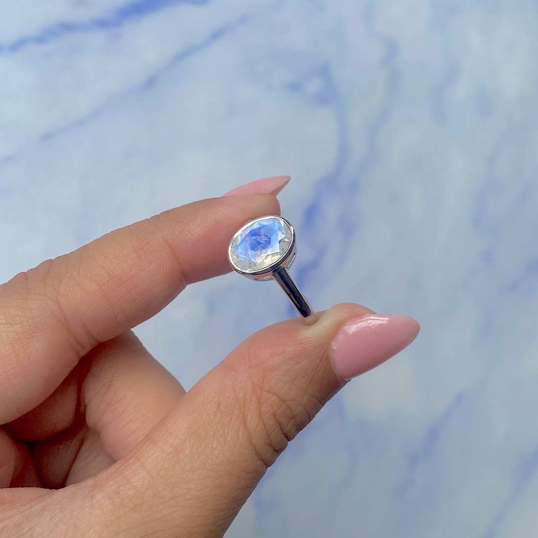 Moonstone Ring-(RBM-SR-1623.)