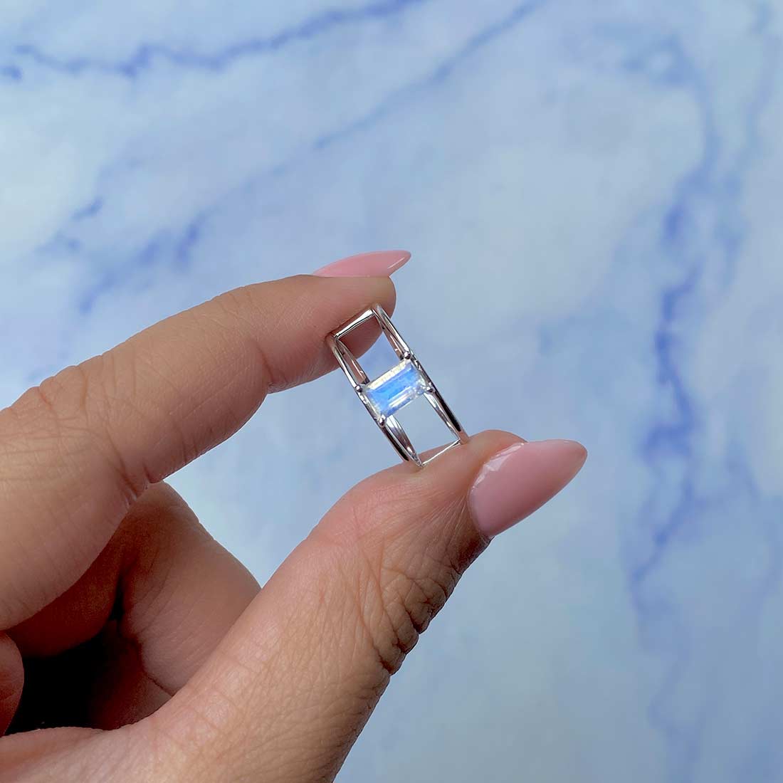 Moonstone Ring-(RBM-SR-1690.)