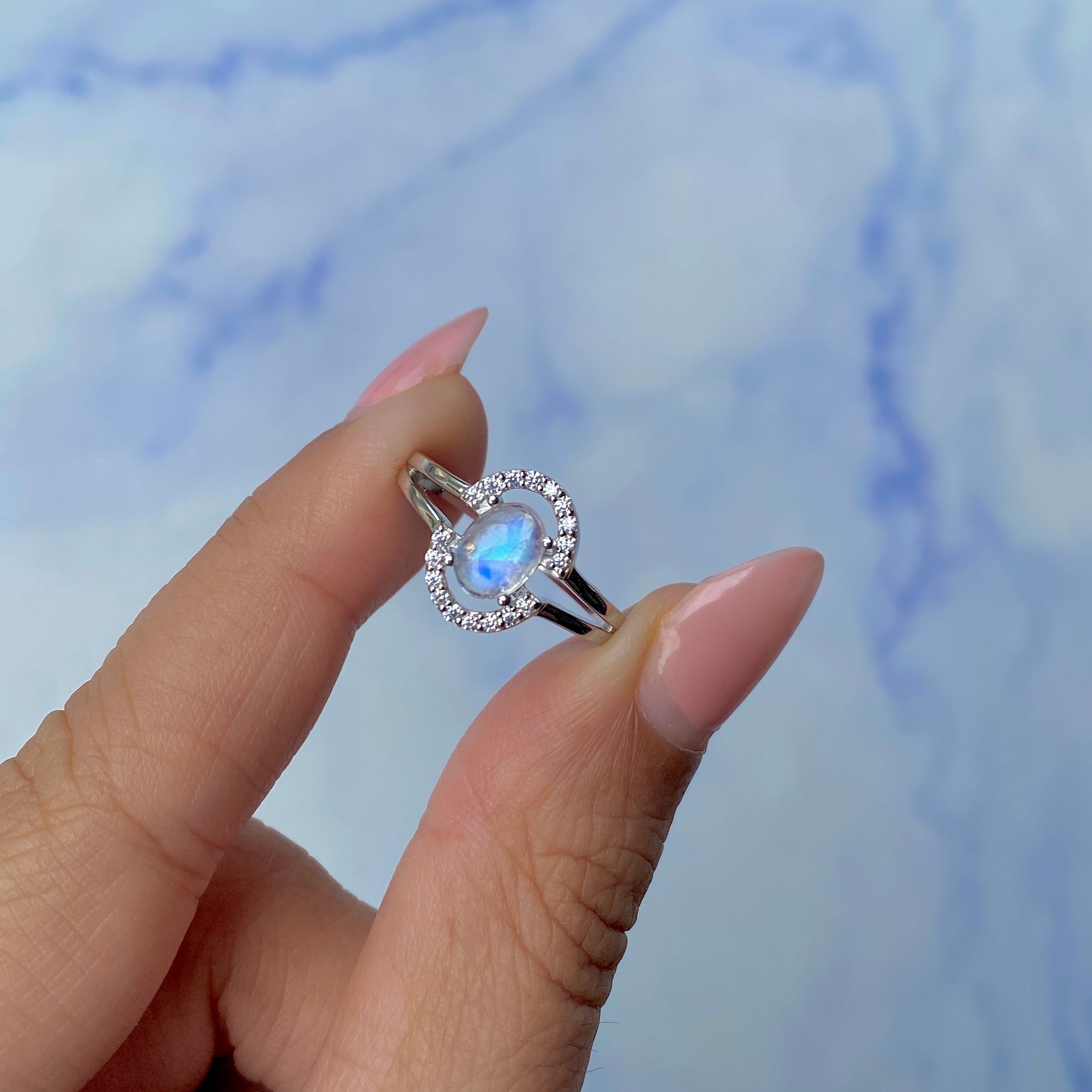 Moonstone Ring-(RBM-SR-1802.)