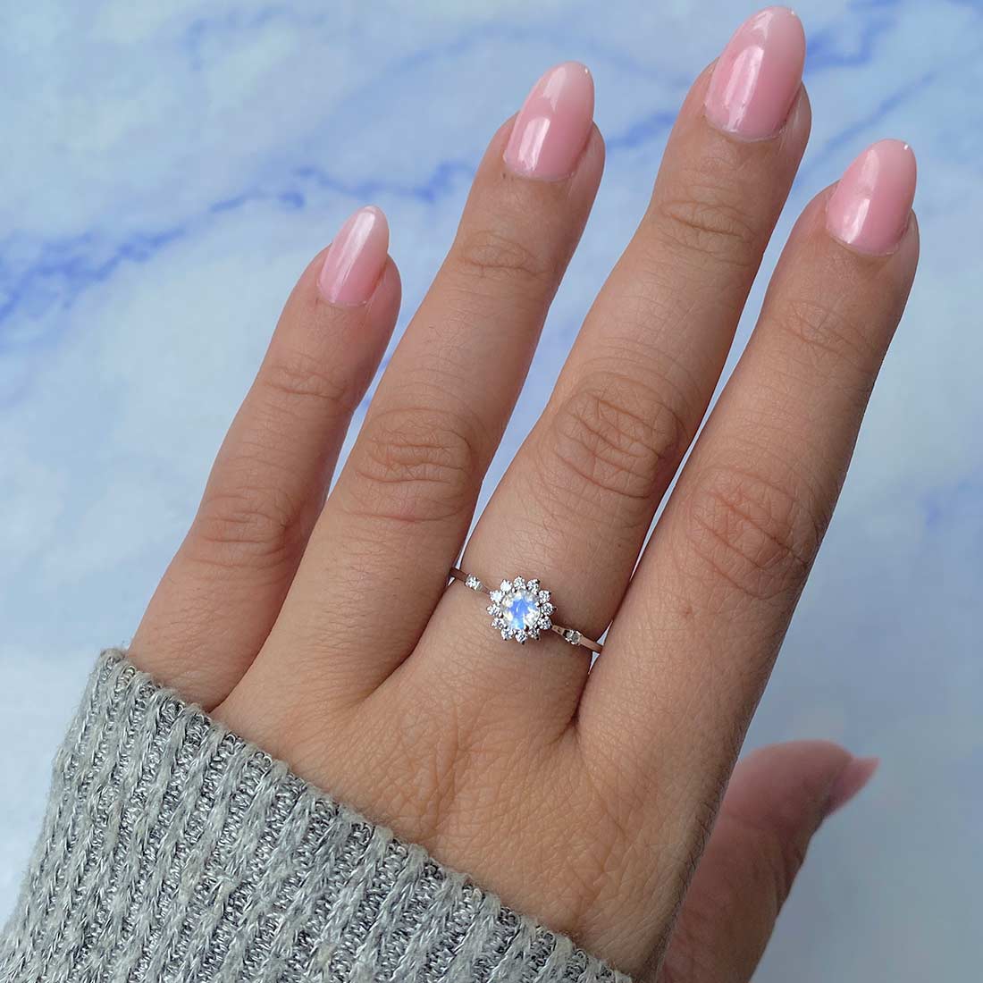 Moonstone Ring-(RBM-SR-1937.)