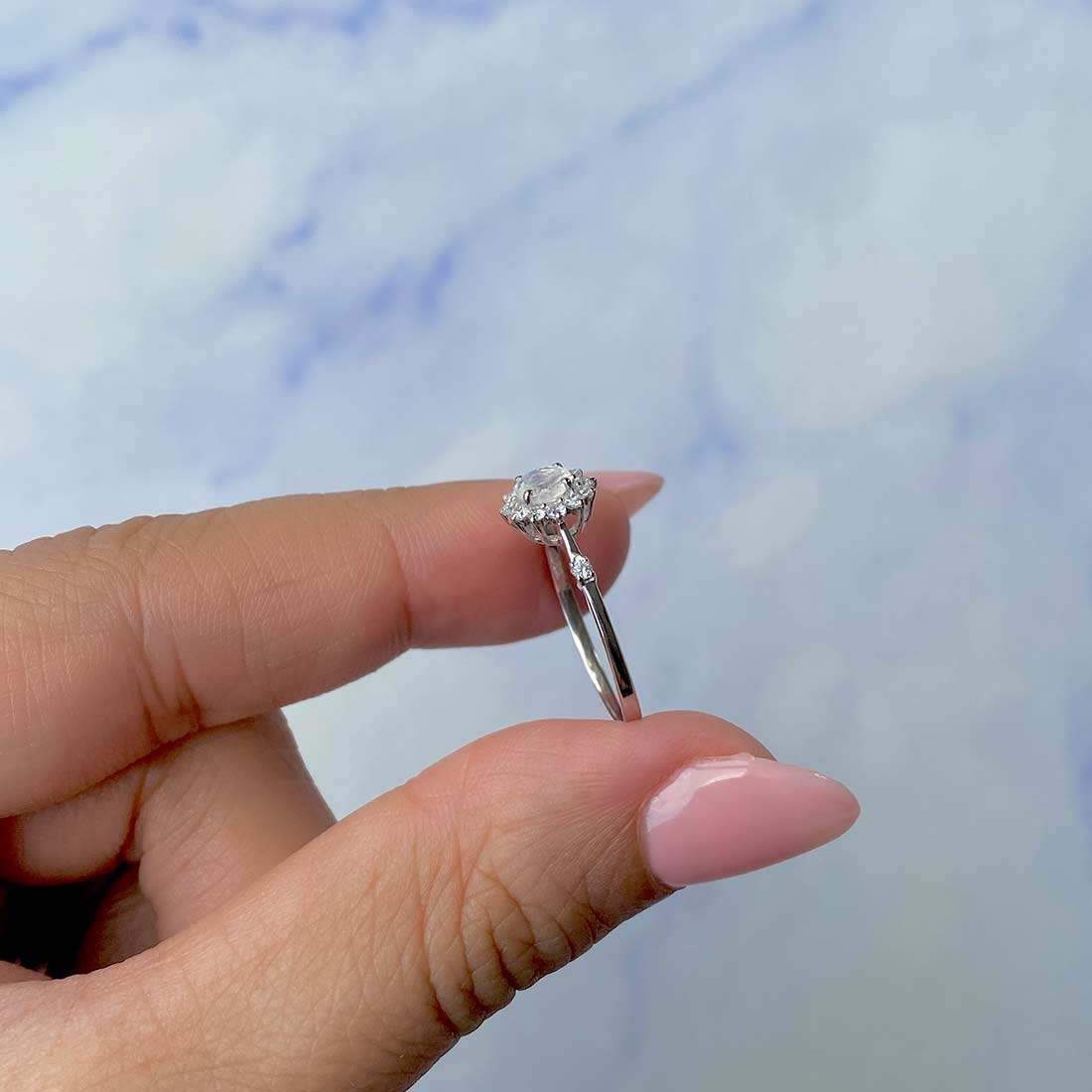 Moonstone Ring-(RBM-SR-1937.)