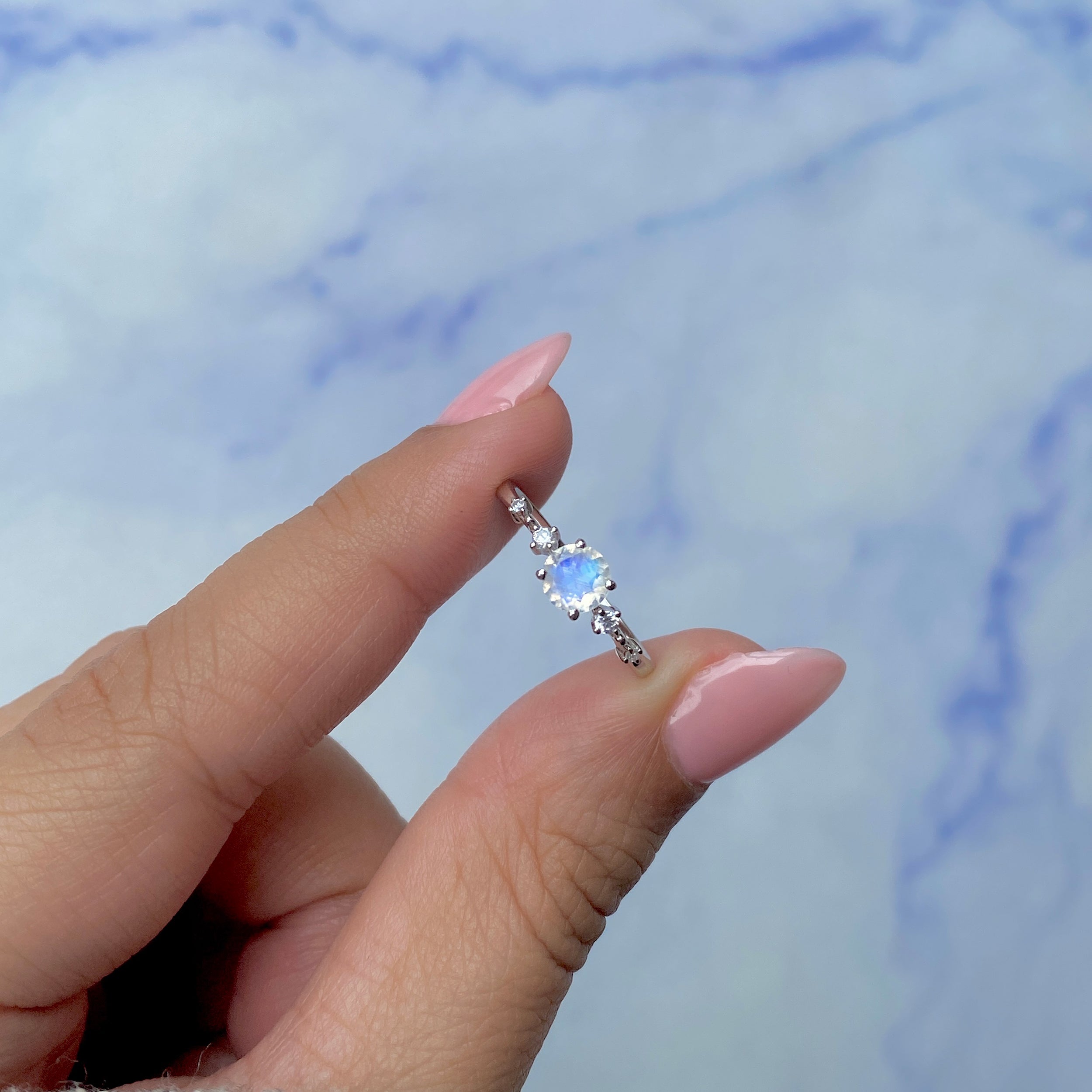 Moonstone Ring-(RBM-SR-1939.)