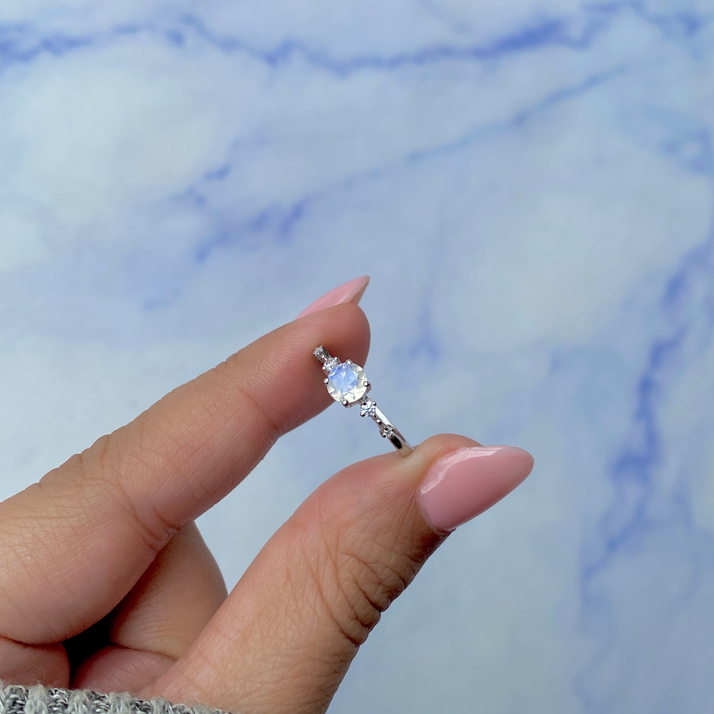 Moonstone Ring-(RBM-SR-1939.)