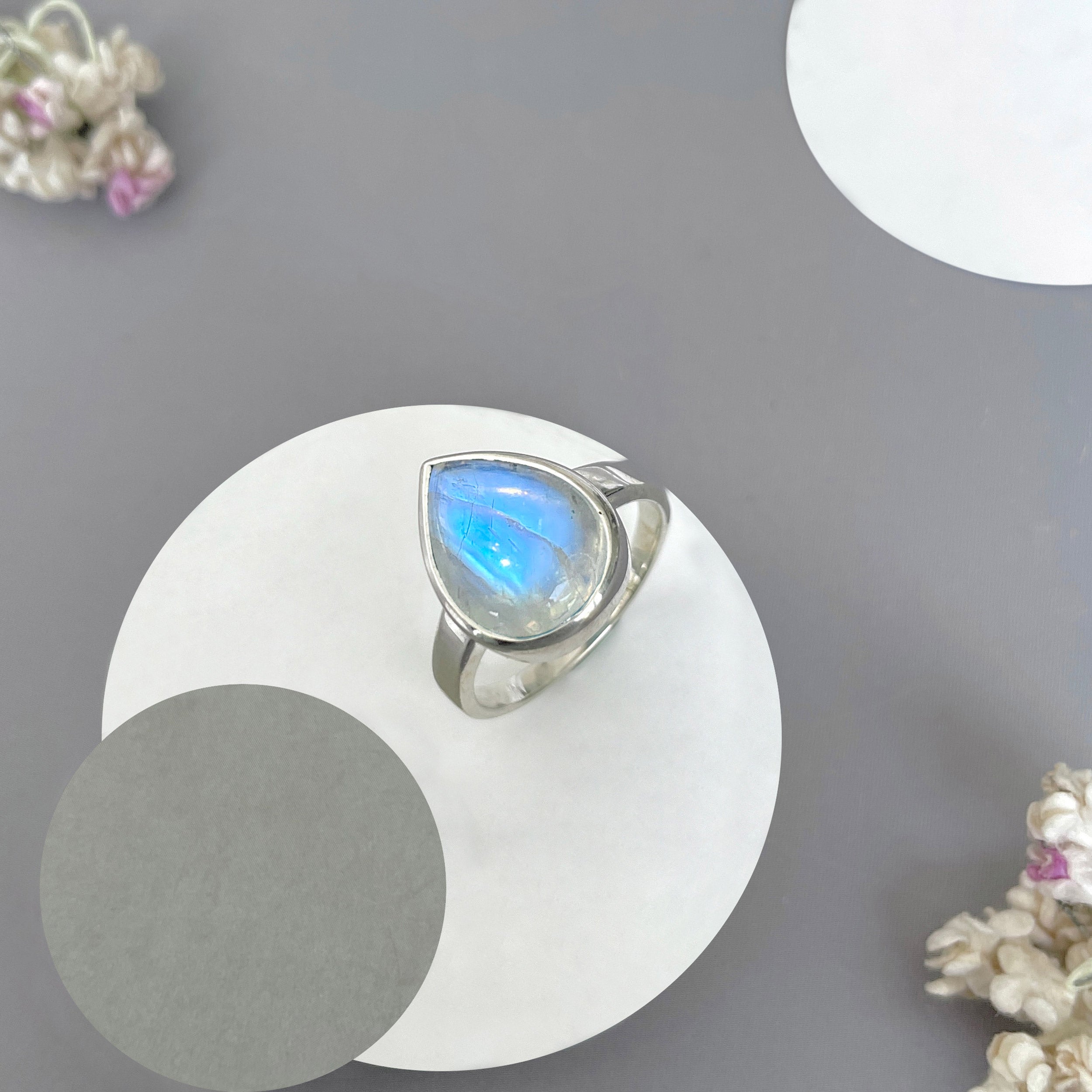 Moonstone Ring-(RBM-SR-2361.)