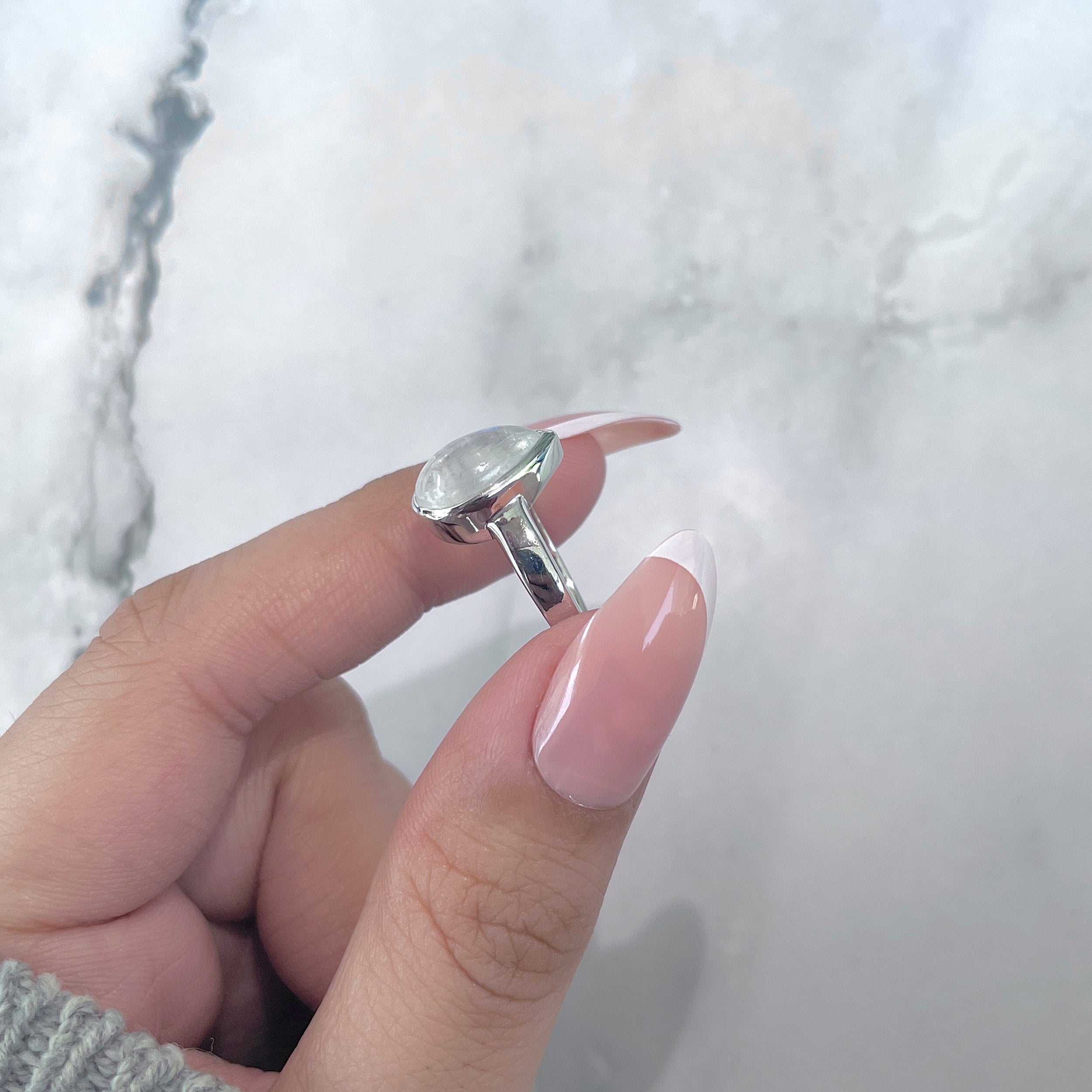 Moonstone Ring-(RBM-SR-2362.)