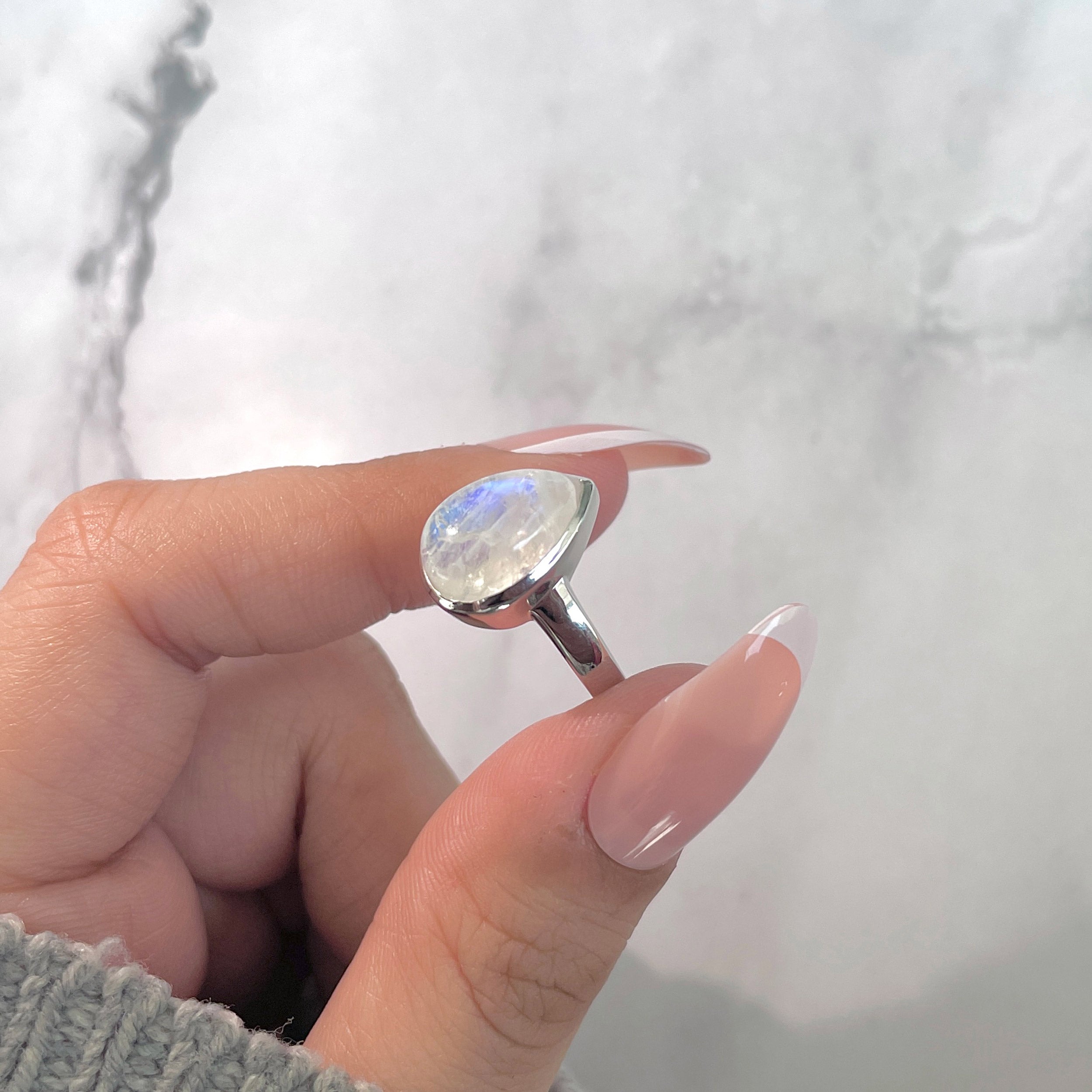Moonstone Ring-(RBM-SR-2366.)