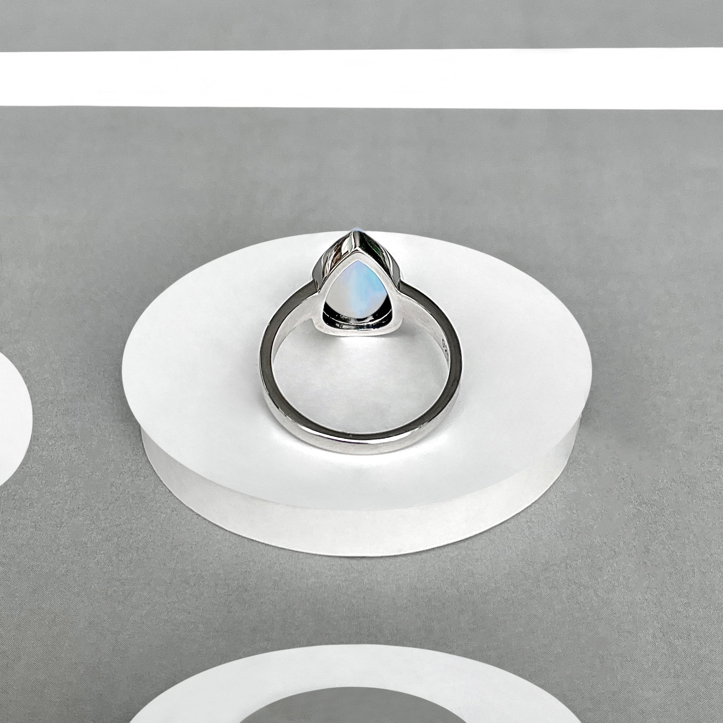 Moonstone Ring-(RBM-SR-2366.)