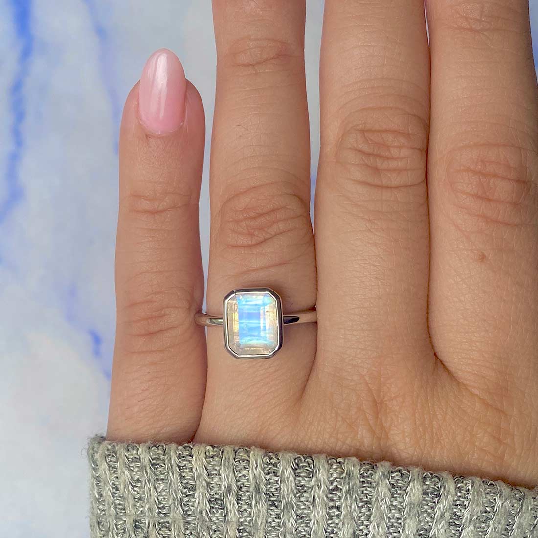 Moonstone Ring-(RBM-SR-250.)