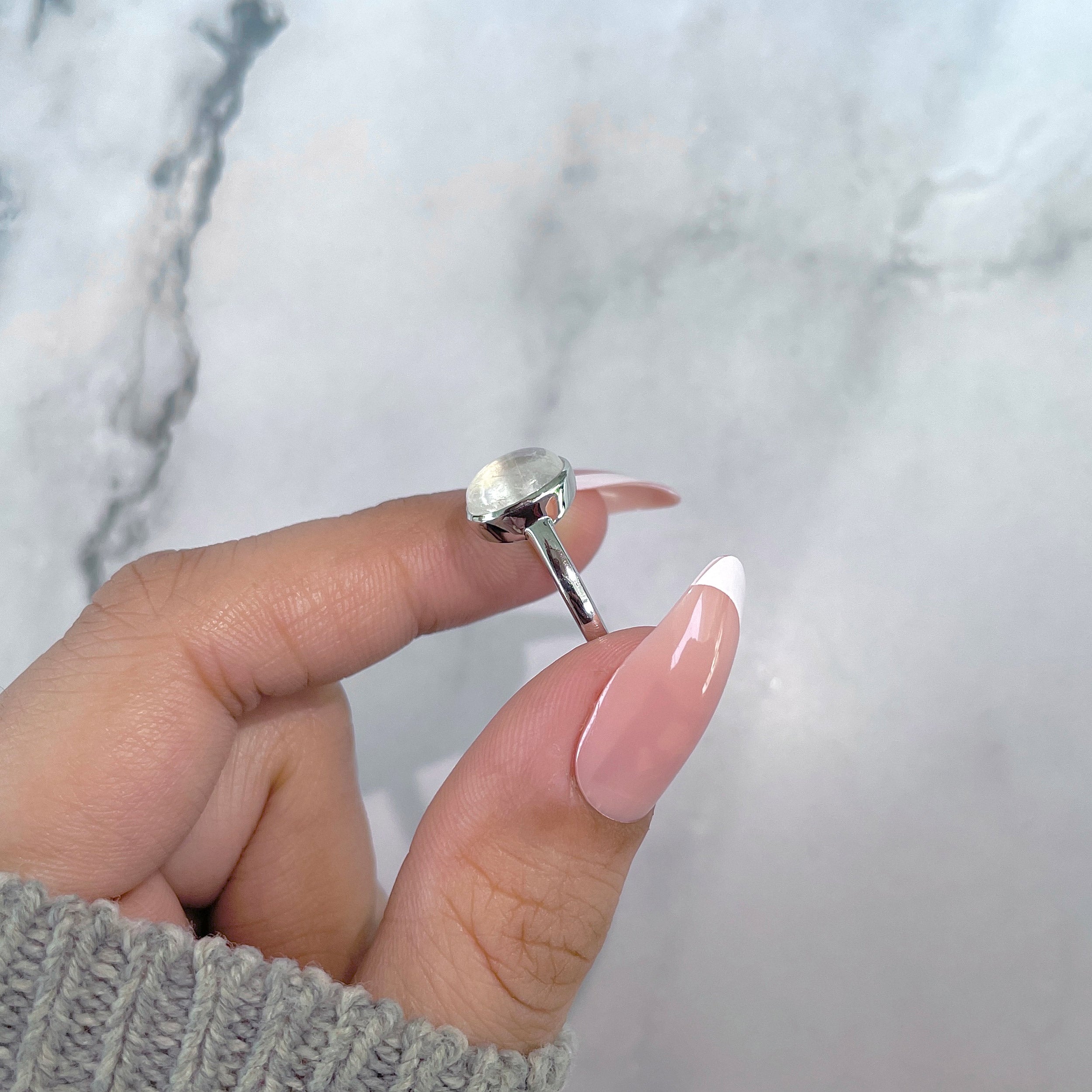 Moonstone Ring-(RBM-SR-2512.)