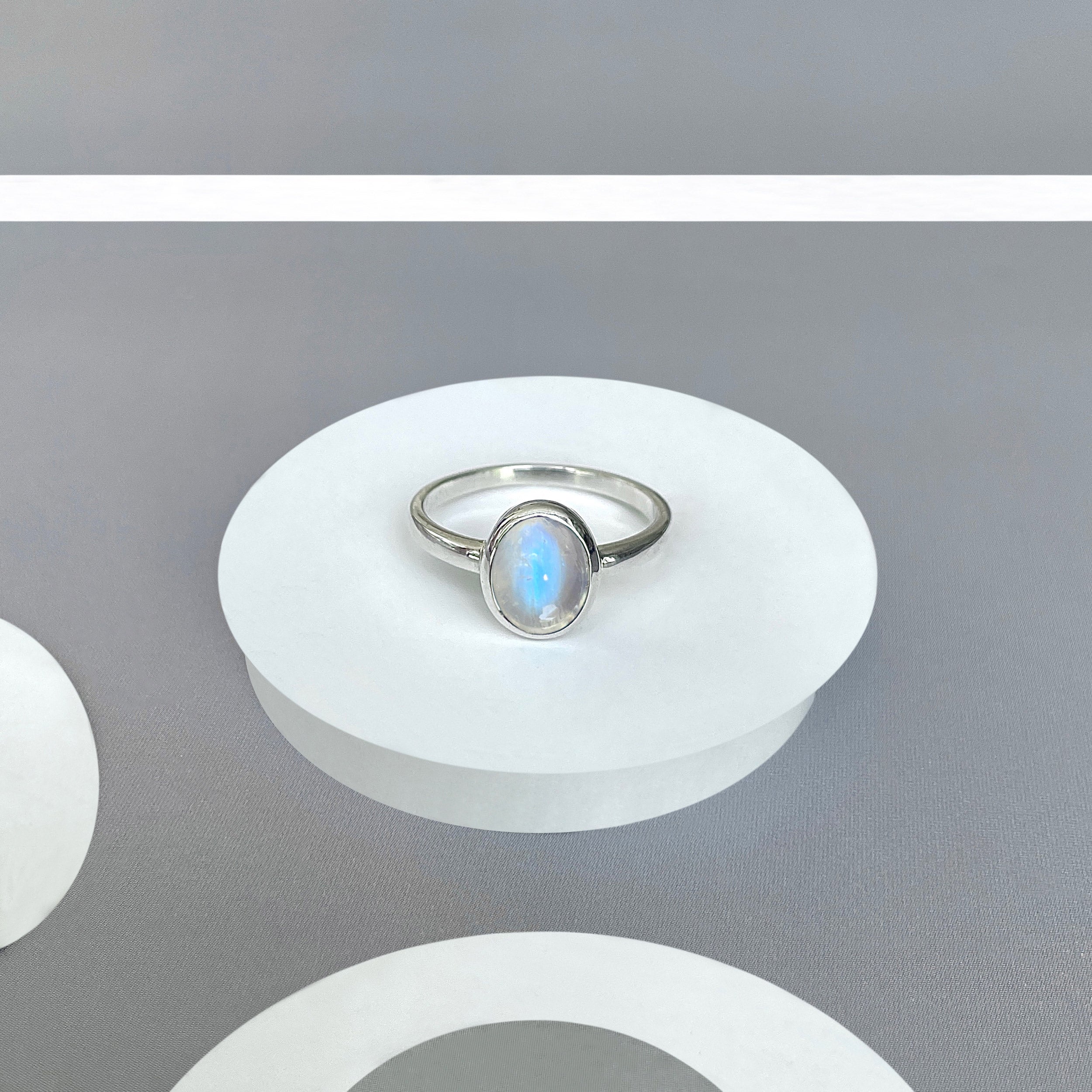 Moonstone Ring-(RBM-SR-2512.)