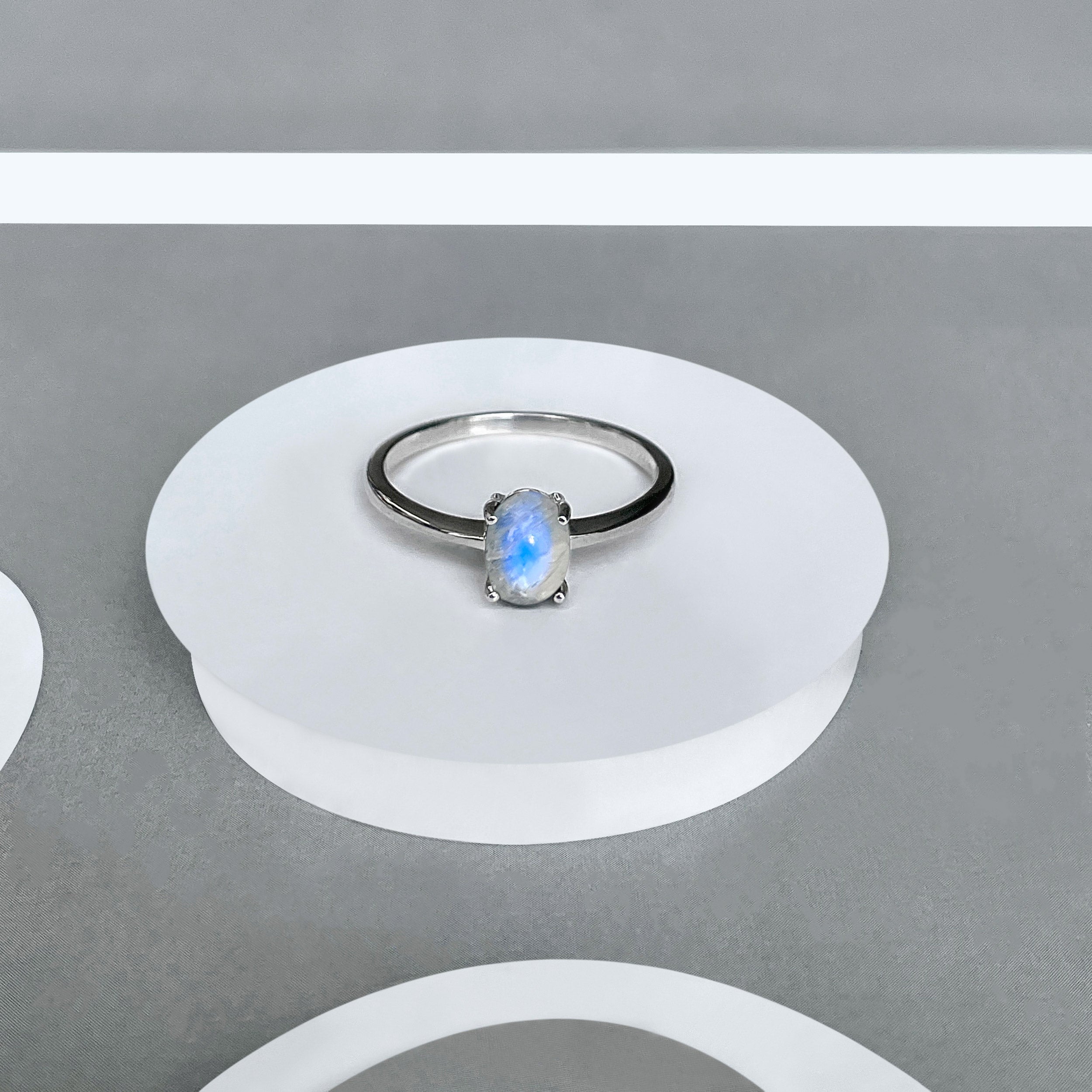 Moonstone Ring-(RBM-SR-2515.)
