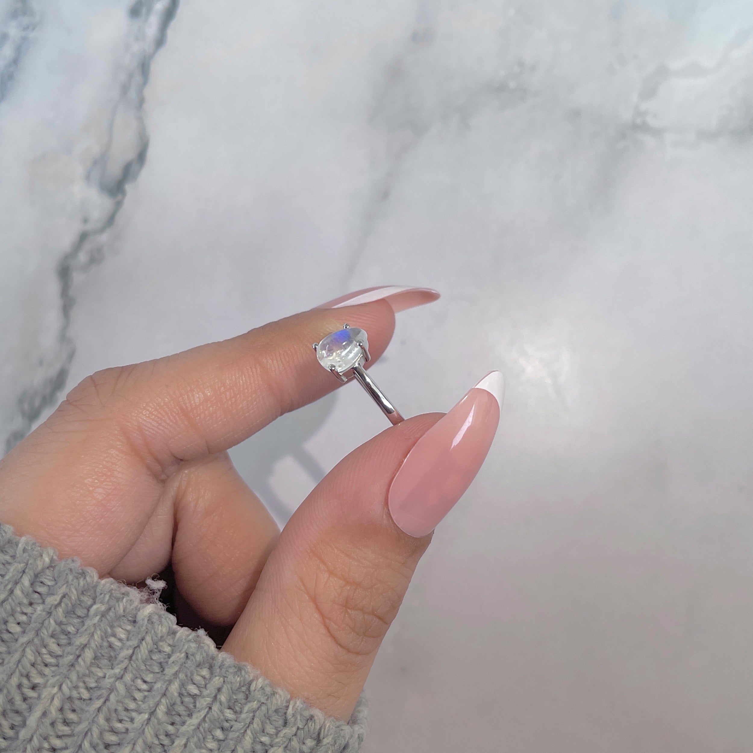 Moonstone Ring-(RBM-SR-2517.)