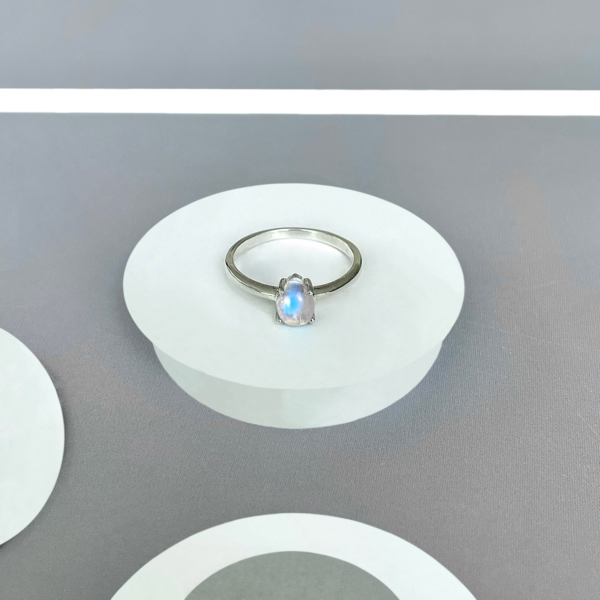 Moonstone Ring-(RBM-SR-2517.)