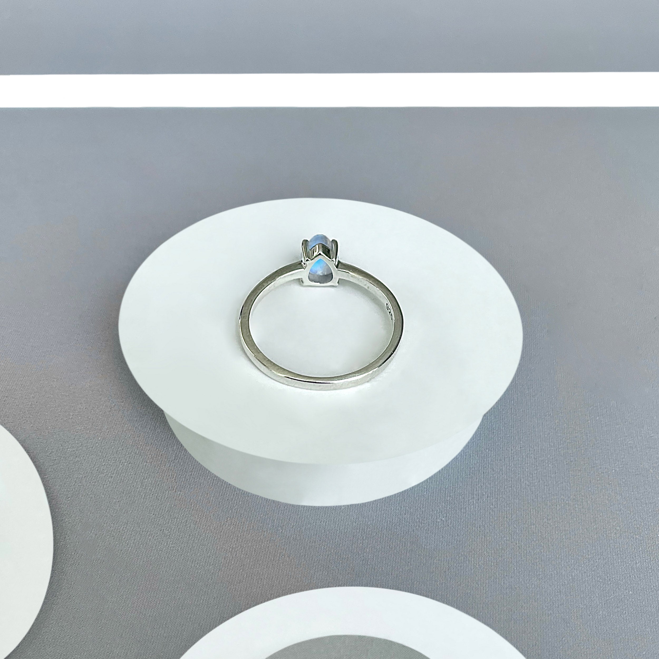 Moonstone Ring-(RBM-SR-2517.)