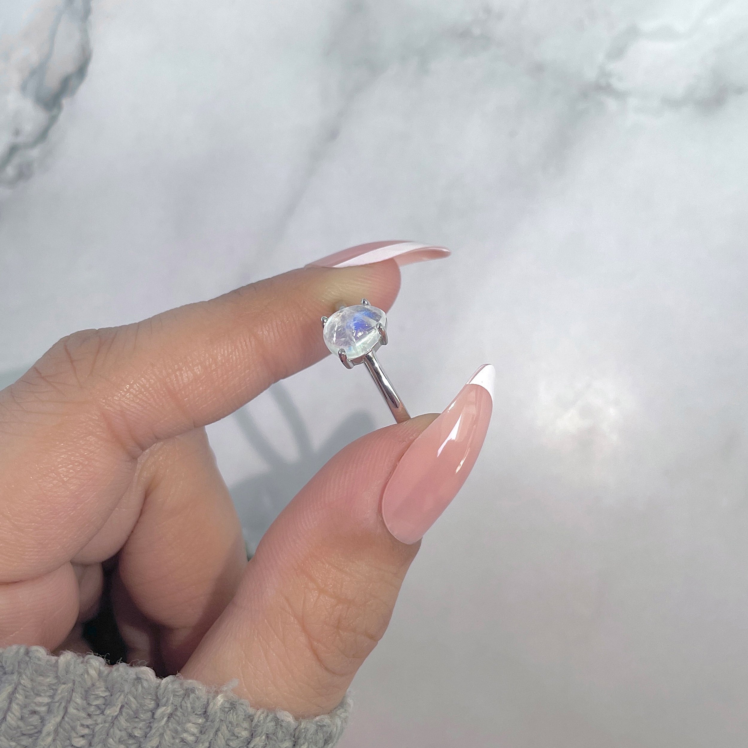 Moonstone Ring-(RBM-SR-2518.)