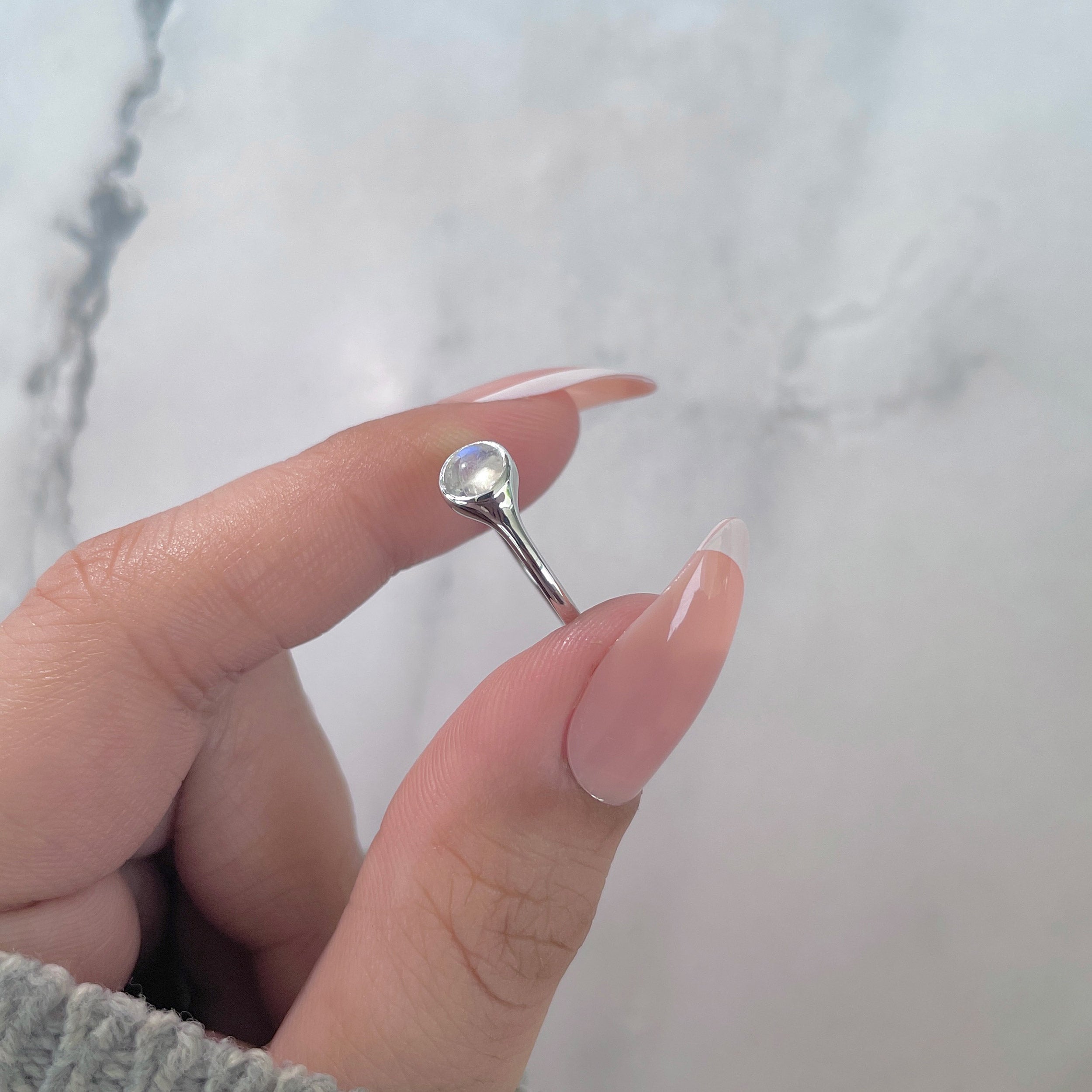 Moonstone Ring-(RBM-SR-2528.)