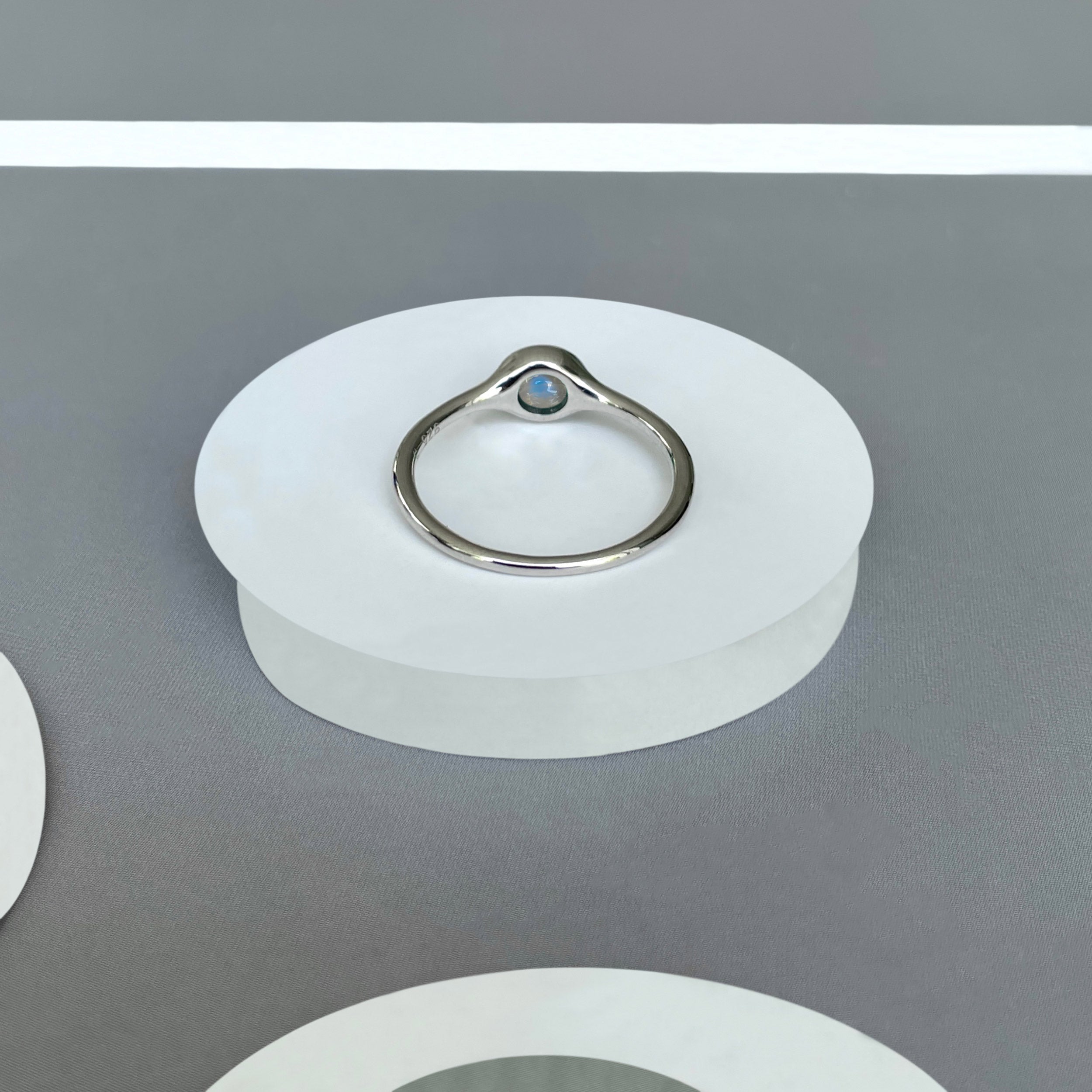 Moonstone Ring-(RBM-SR-2528.)