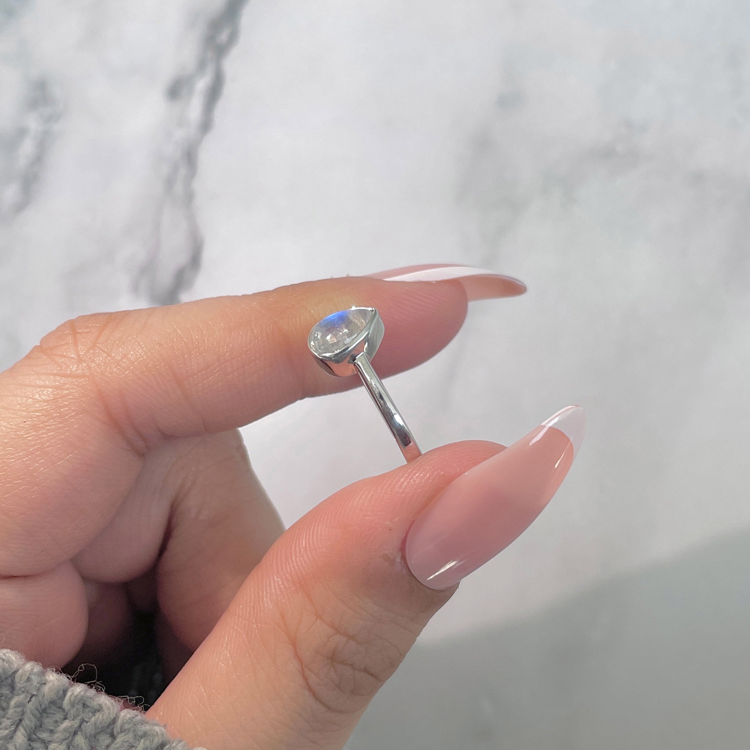 Moonstone Ring-(RBM-SR-2835.)