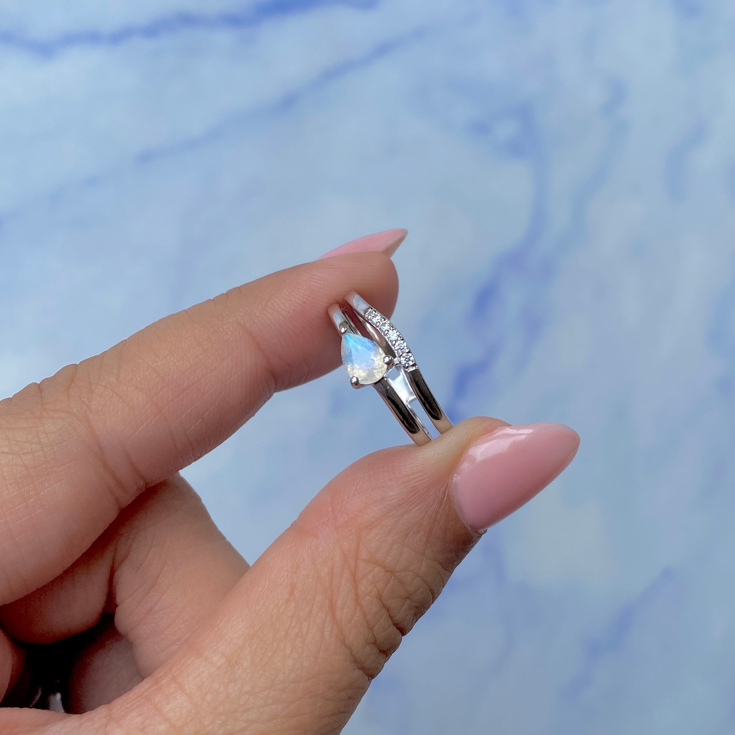 Moonstone Ring-(RBM-SR-2862.)