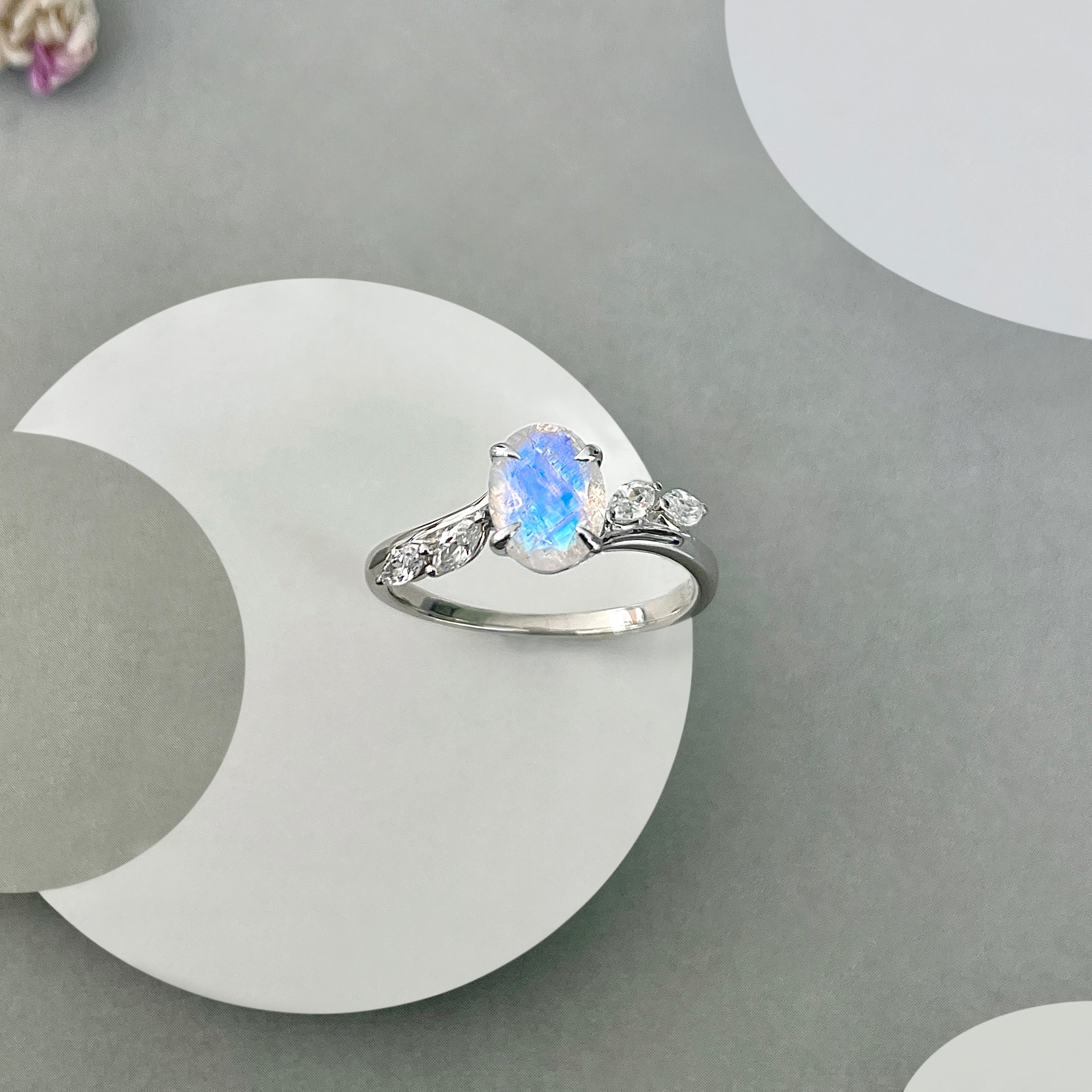 Moonstone Ring-(RBM-SR-3163.)