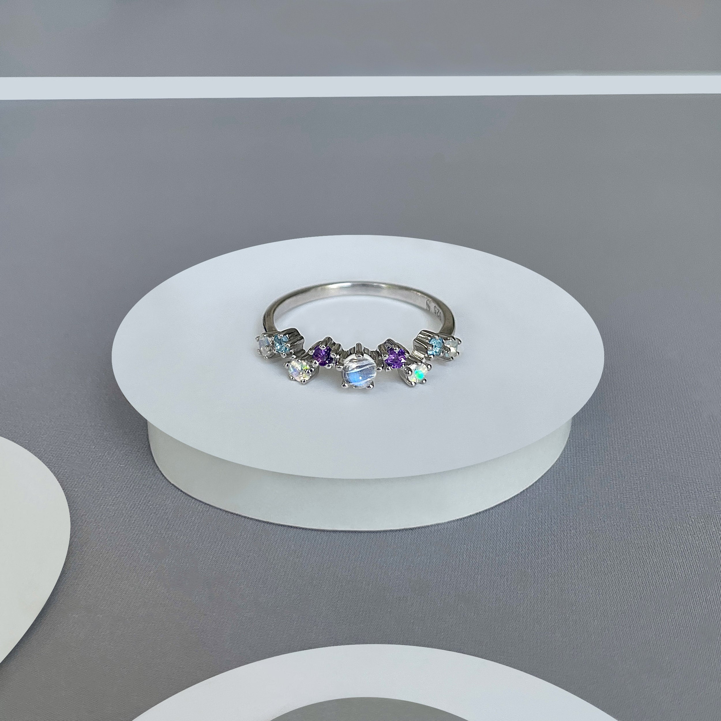 Moonstone Ring-(RBM-SR-365.)
