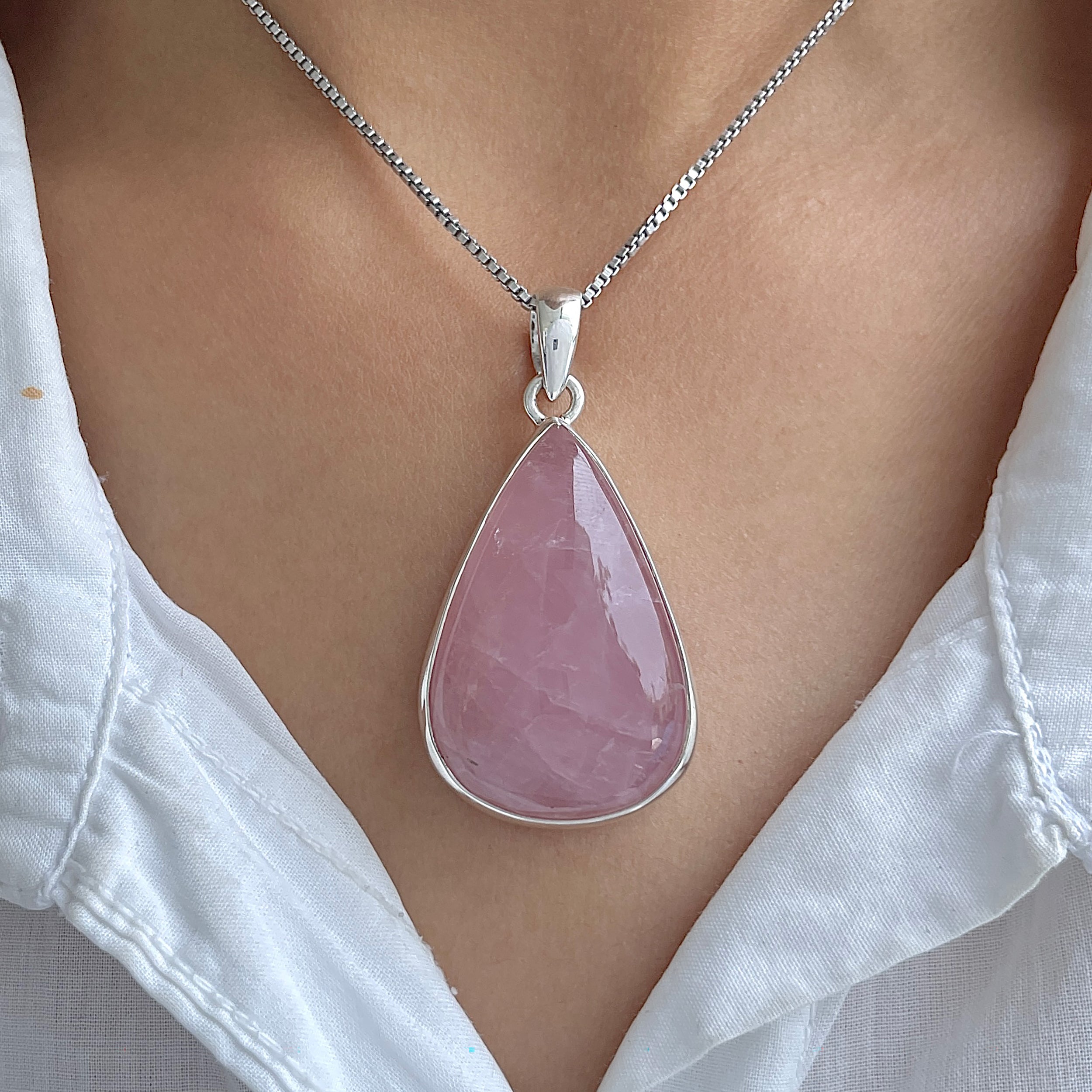 Rose Quartz Pendant-(RSQ-P-104.)
