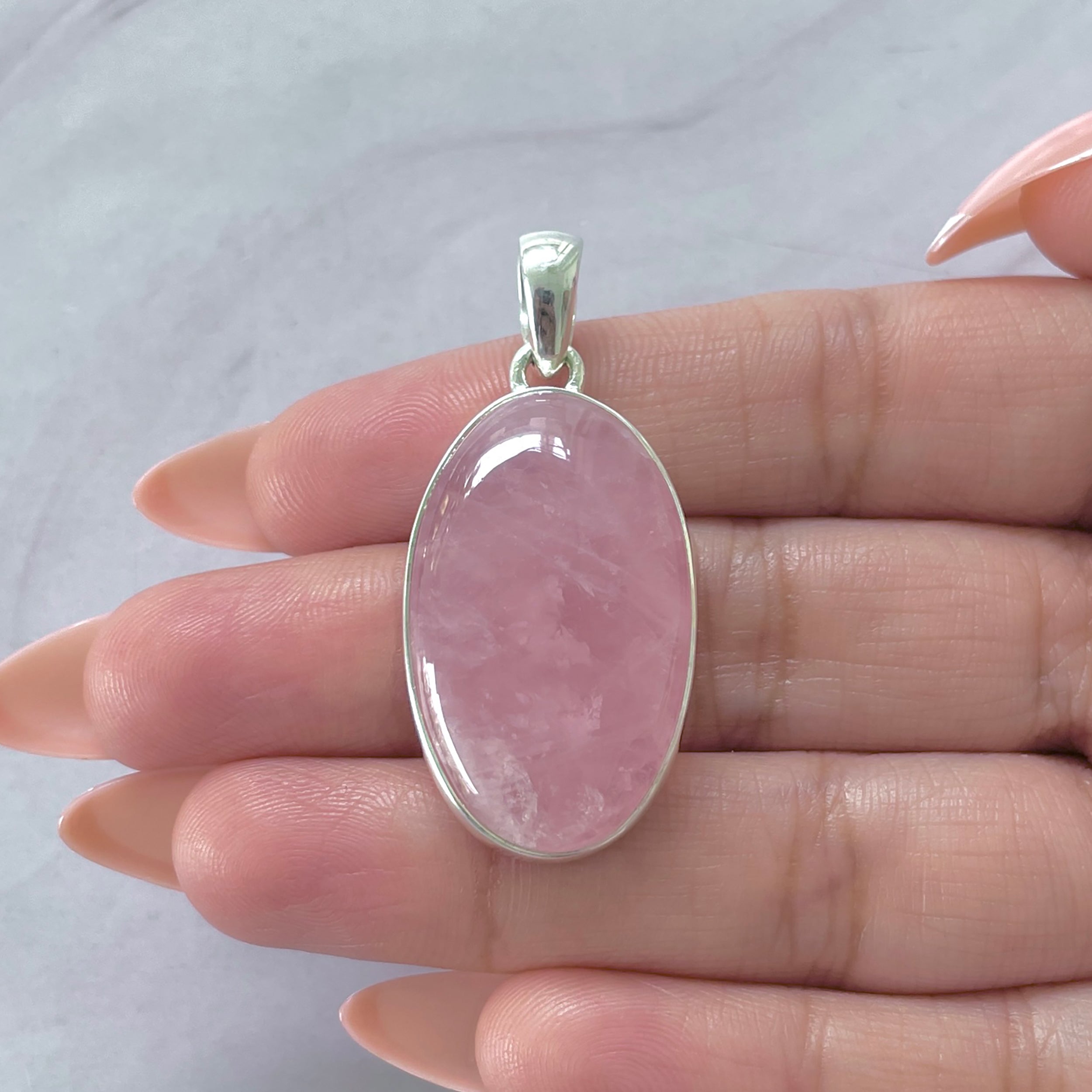 Rose Quartz Pendant-(RSQ-P-110.)