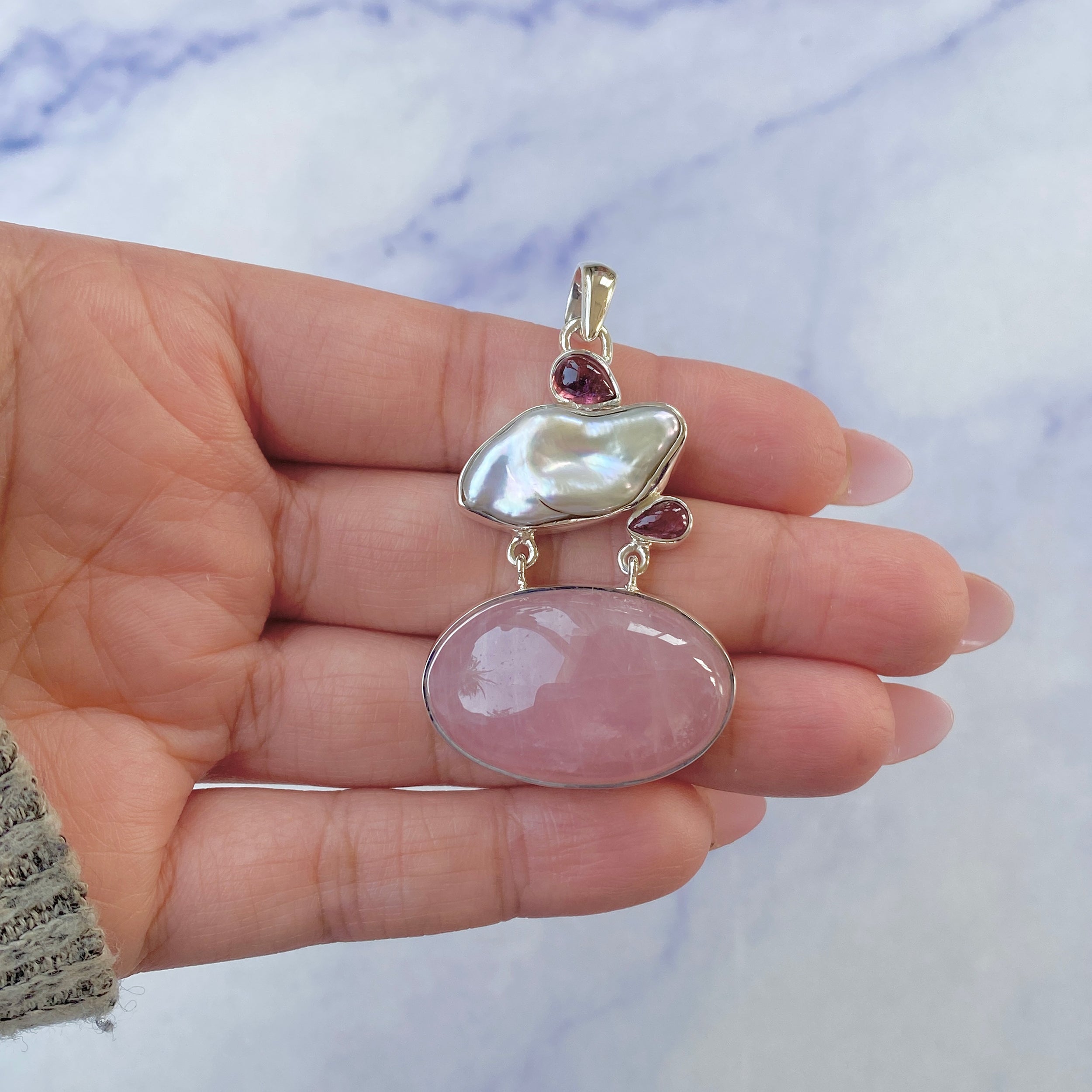 Rose Quartz Pendant-(RSQ-P-41.)